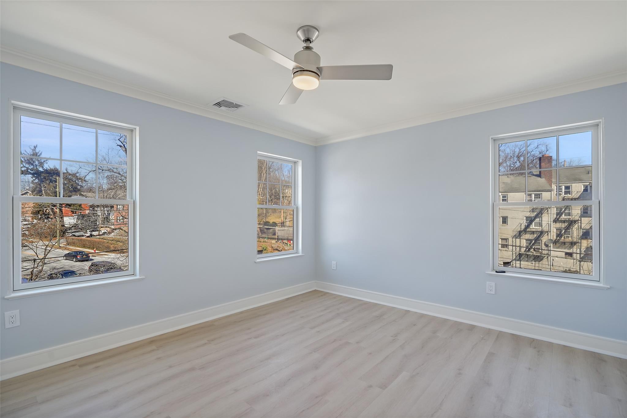 52 McIntyre Street, Bronxville, NY 10708