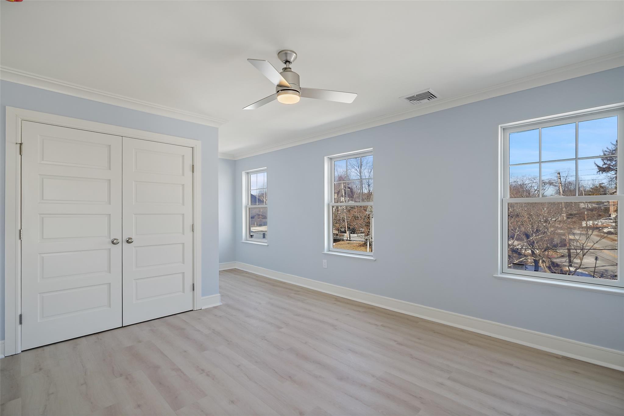 52 McIntyre Street, Bronxville, NY 10708