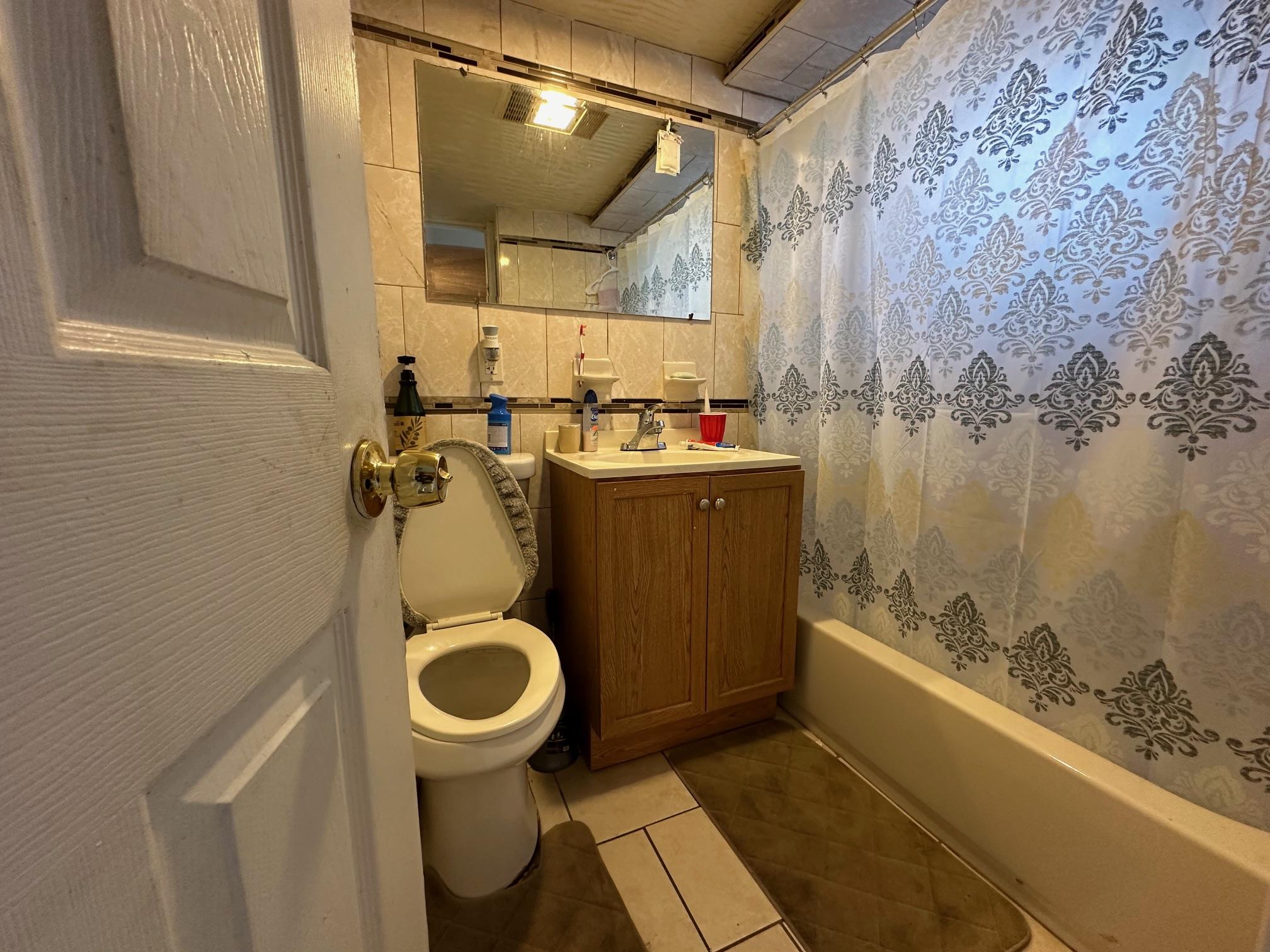 1817 Schieffelin Avenue, Bronx, NY 10466