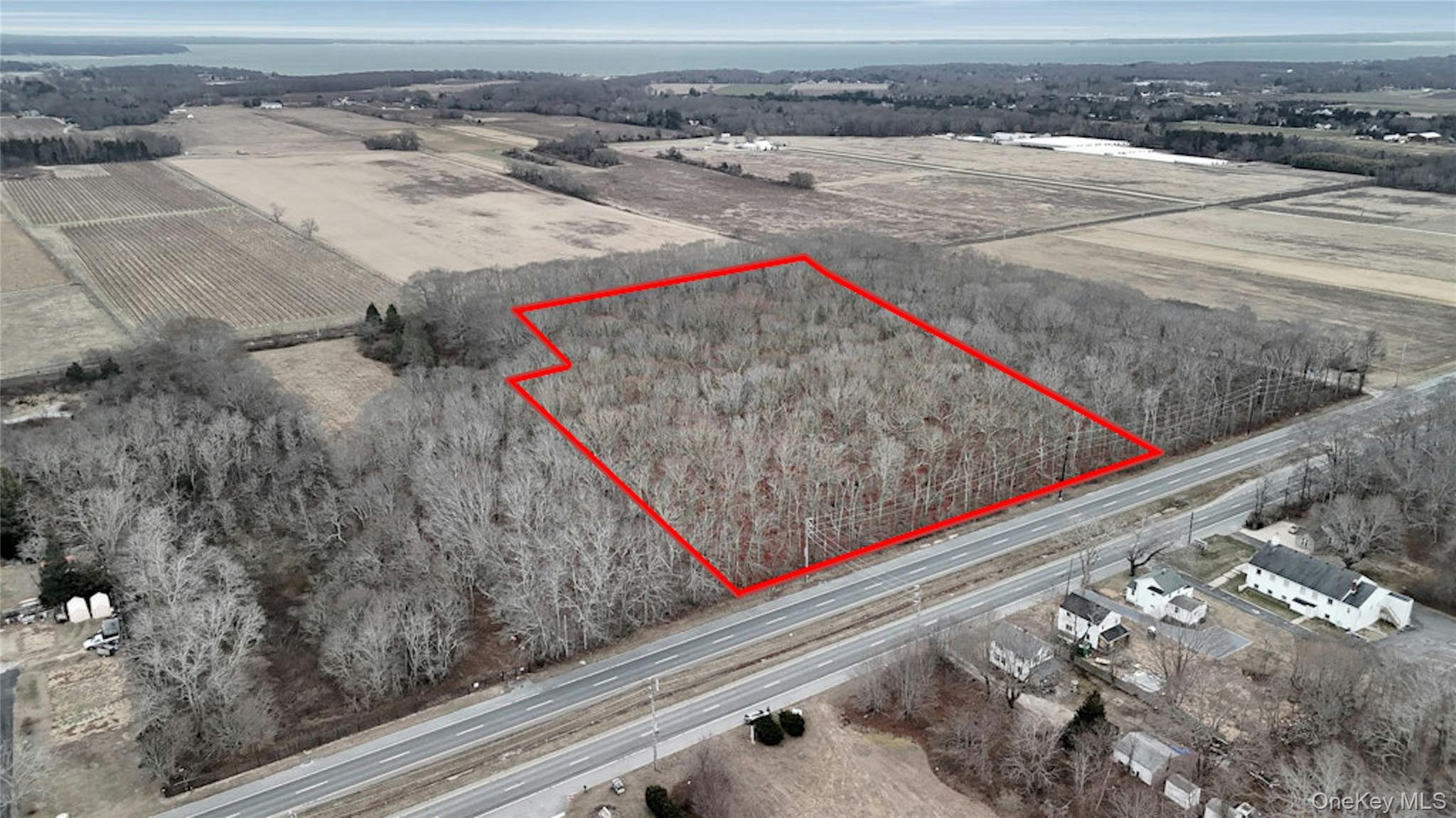 15690 County Road 48, Cutchogue, NY 11935