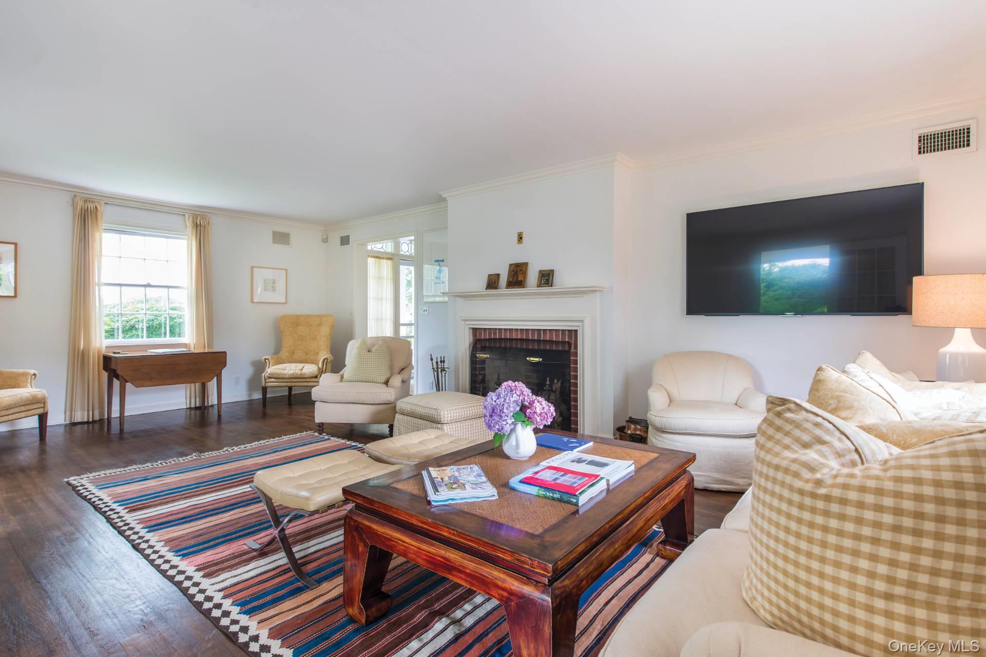 112 Egypt Lane, East Hampton, NY 11937