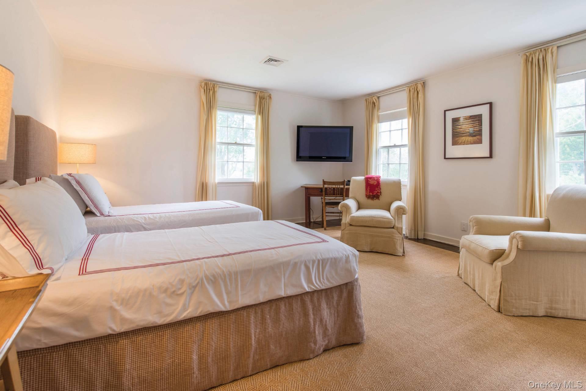 112 Egypt Lane, East Hampton, NY 11937