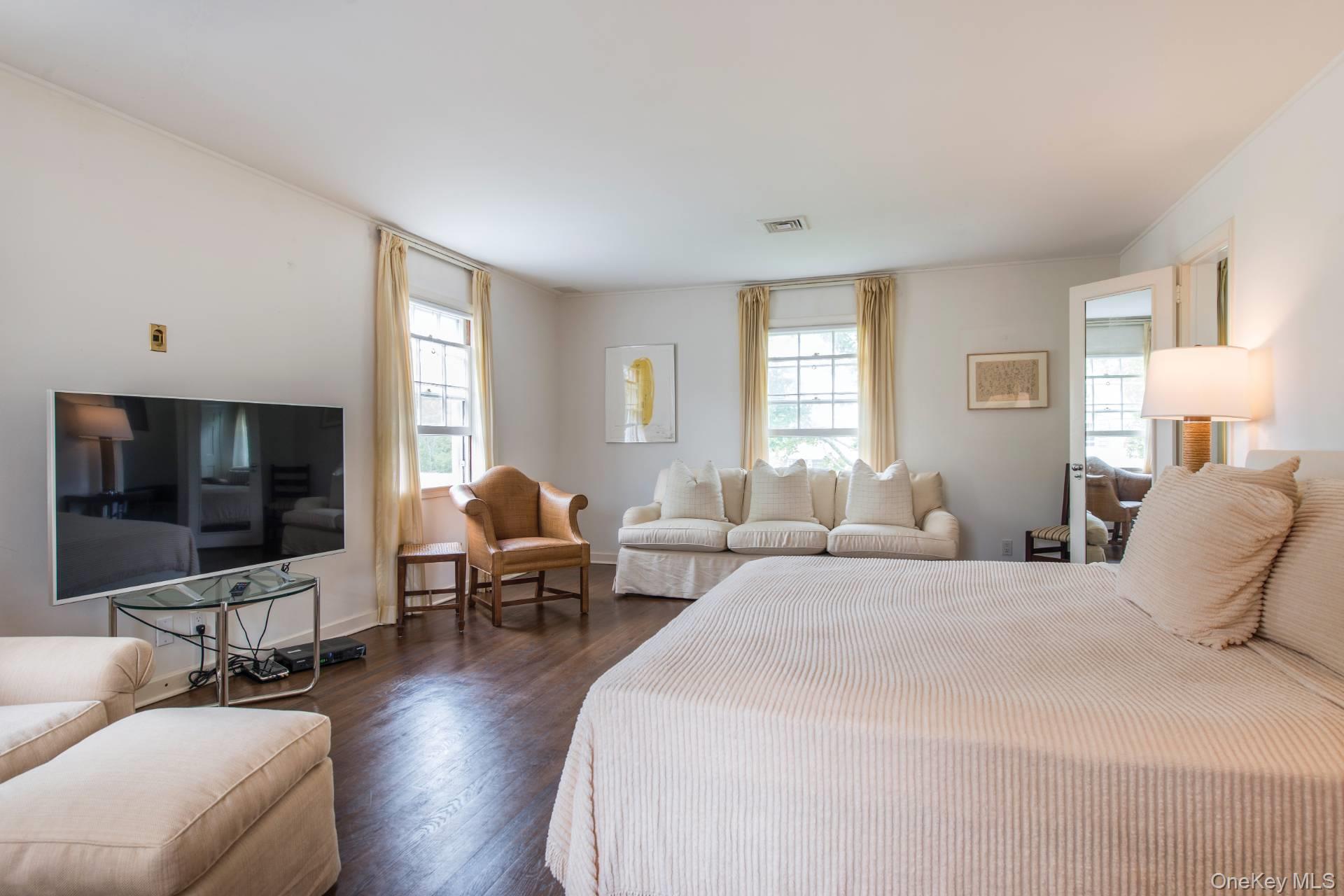 112 Egypt Lane, East Hampton, NY 11937