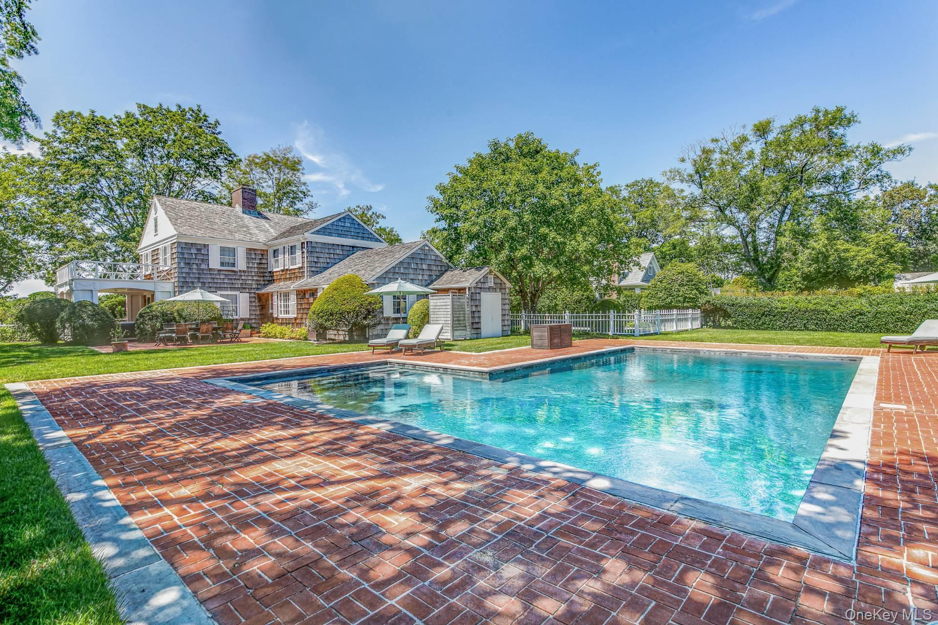 112 Egypt Lane, East Hampton, NY 11937