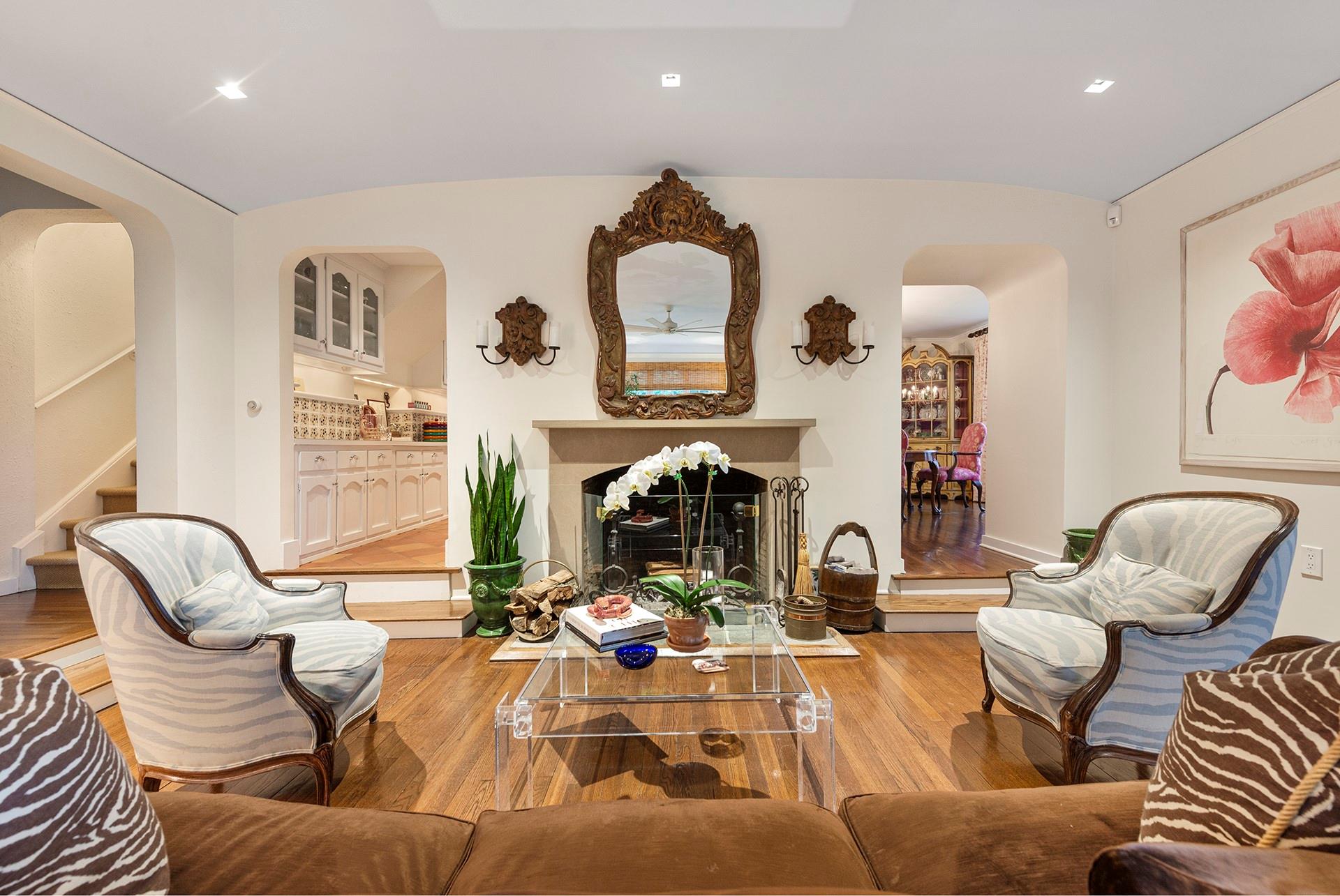 39 Homestead Road, Quiogue, NY 11978