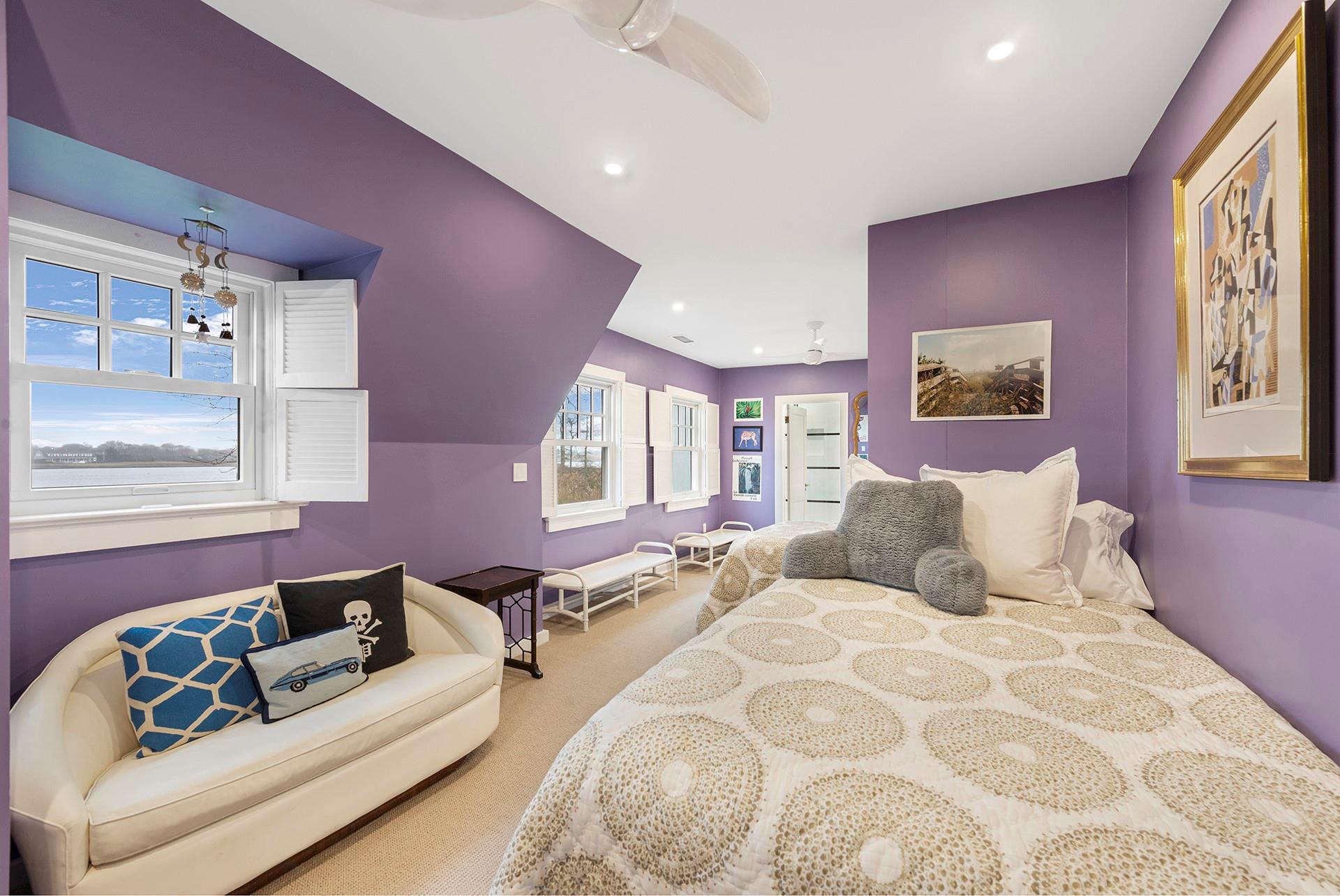 39 Homestead Road, Quiogue, NY 11978