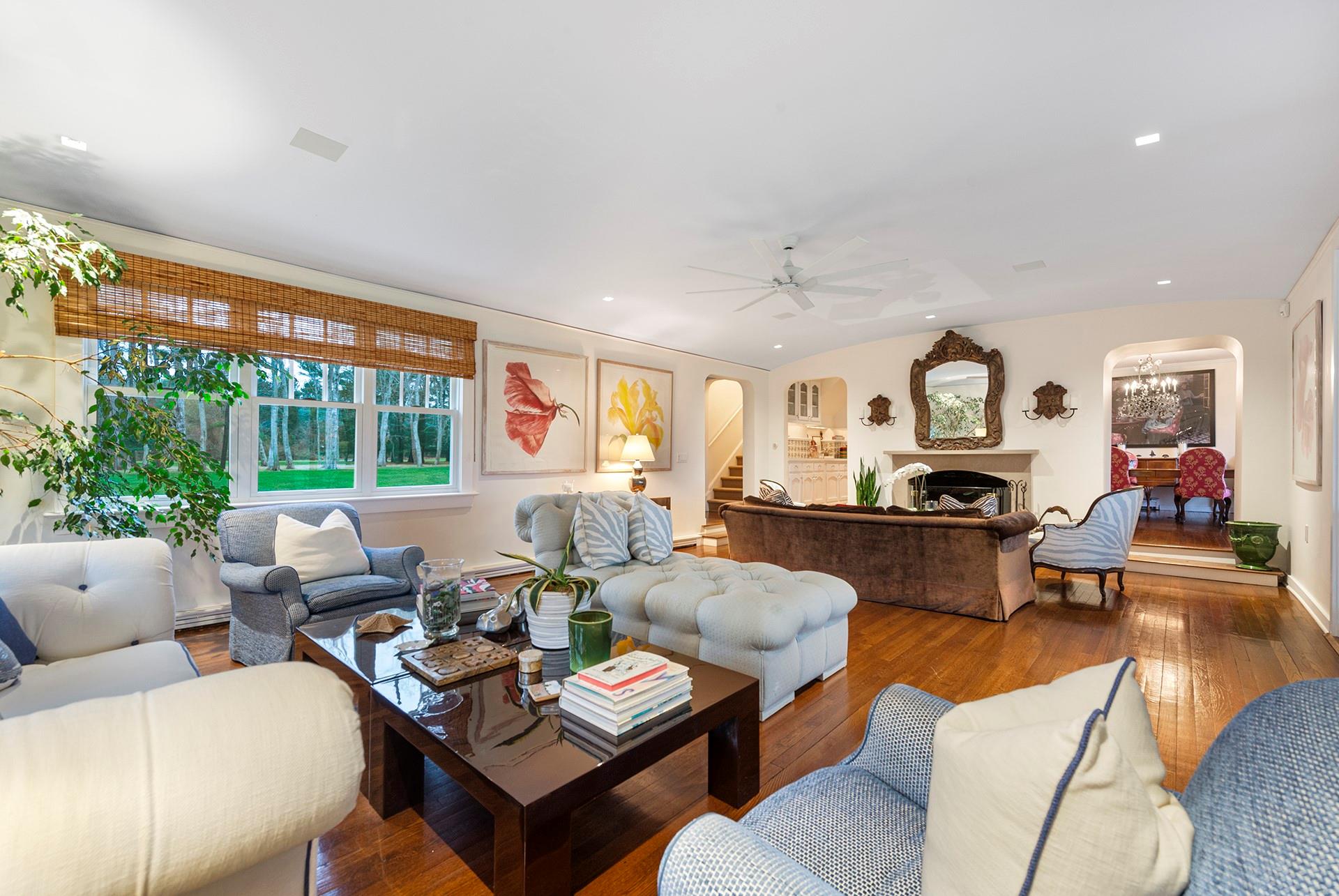 39 Homestead Road, Quiogue, NY 11978