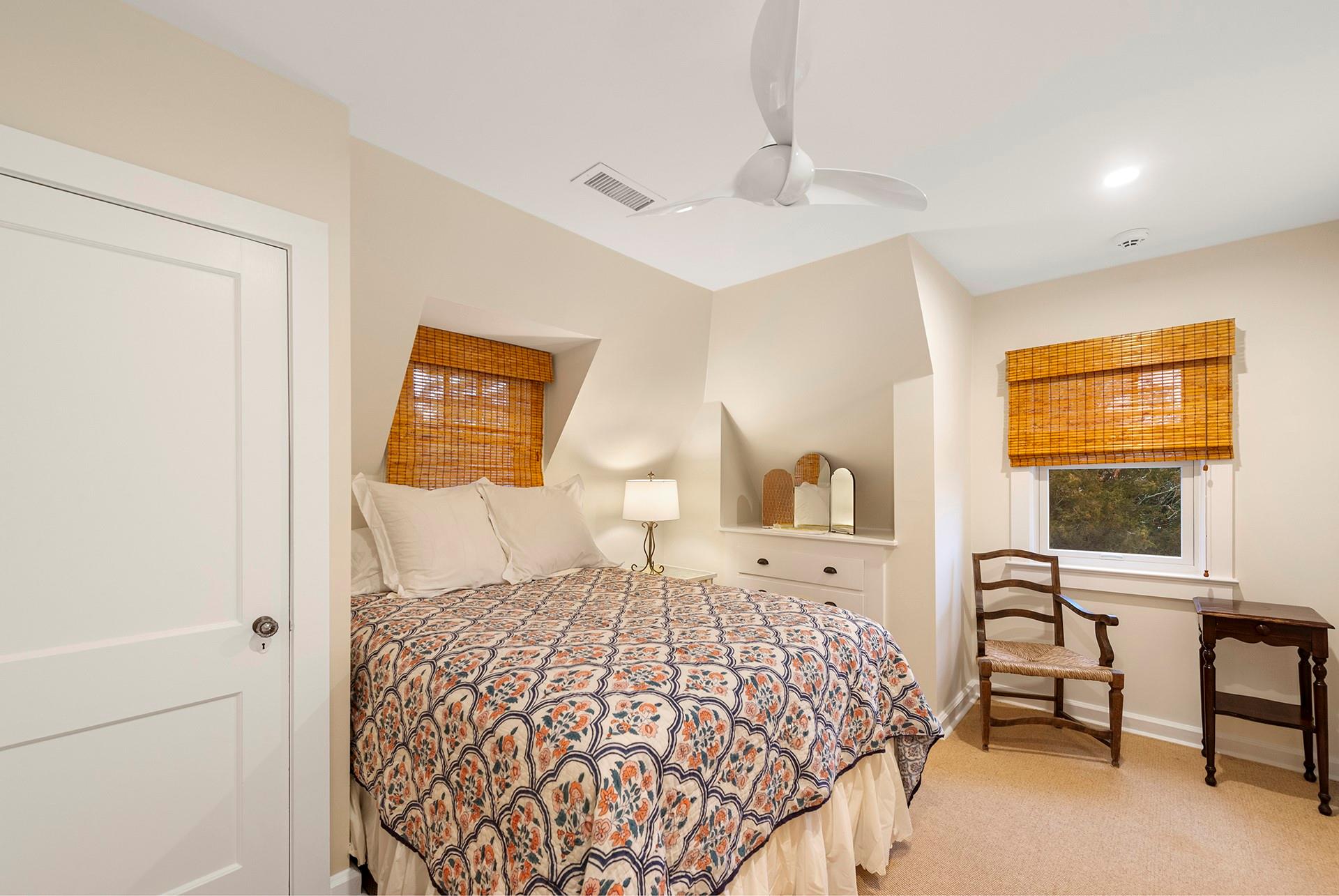 39 Homestead Road, Quiogue, NY 11978