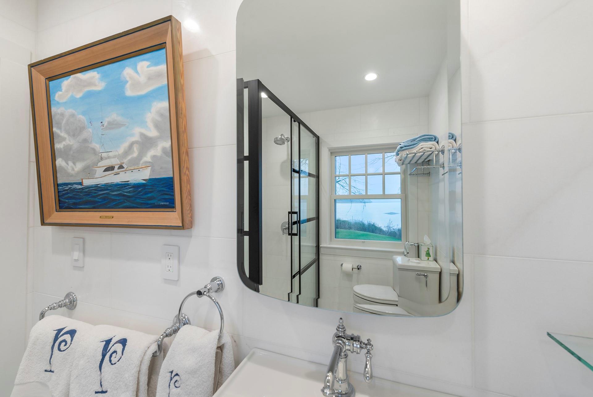 39 Homestead Road, Quiogue, NY 11978