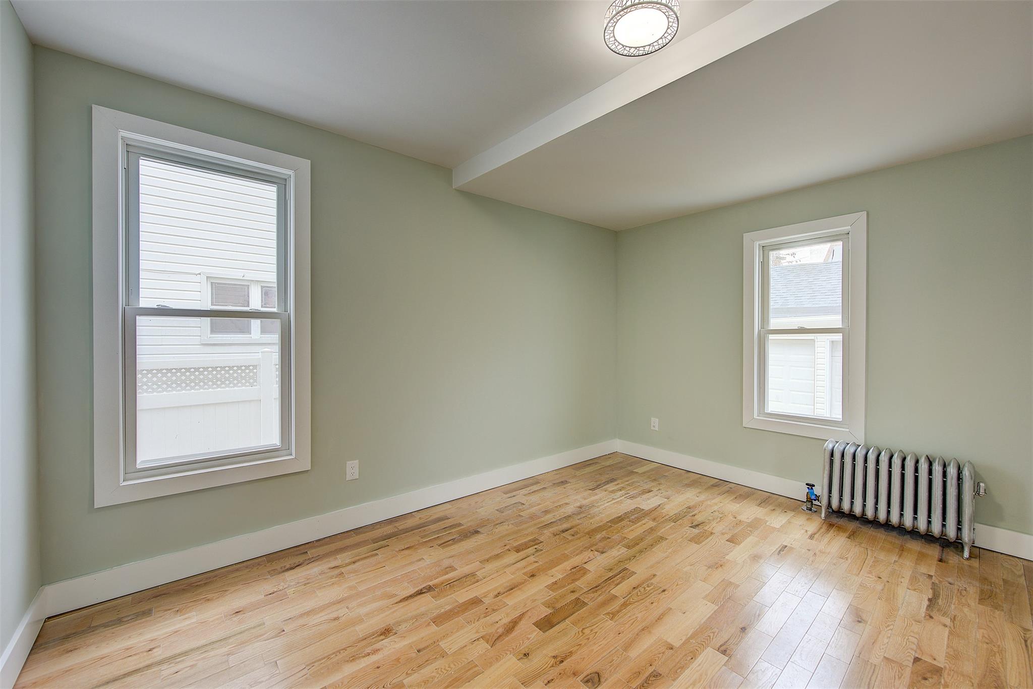 18849 Quencer Road, Saint Albans, NY 11412