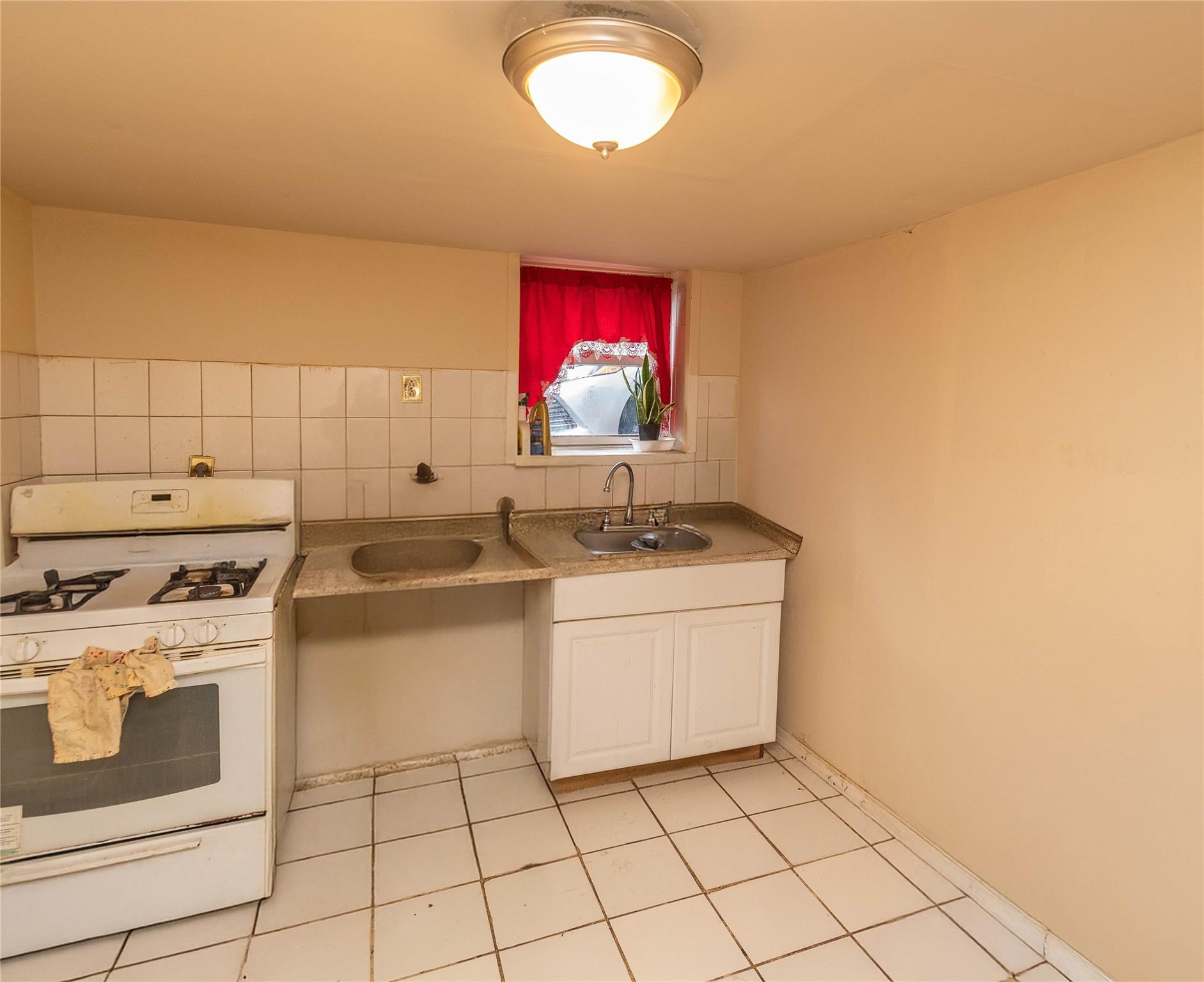 96 N Cole Avenue, Spring Valley, NY 10977