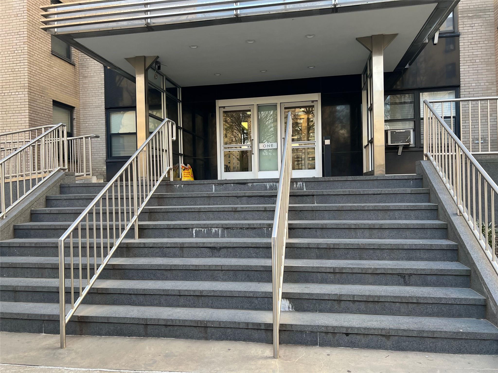 1 Fordham Hill Oval # 10E, Bronx, NY 10468