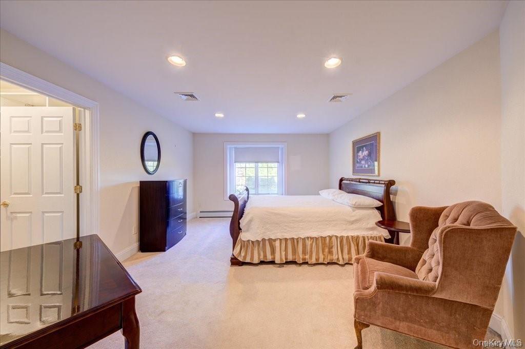 3 Bristol Drive, Middletown, NY 10941