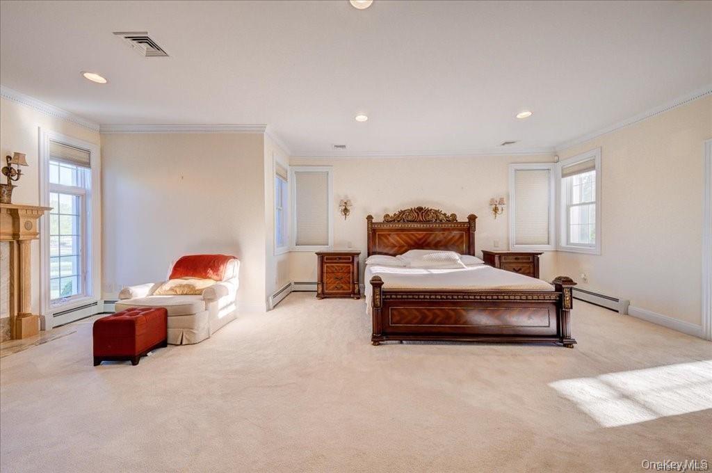 3 Bristol Drive, Middletown, NY 10941