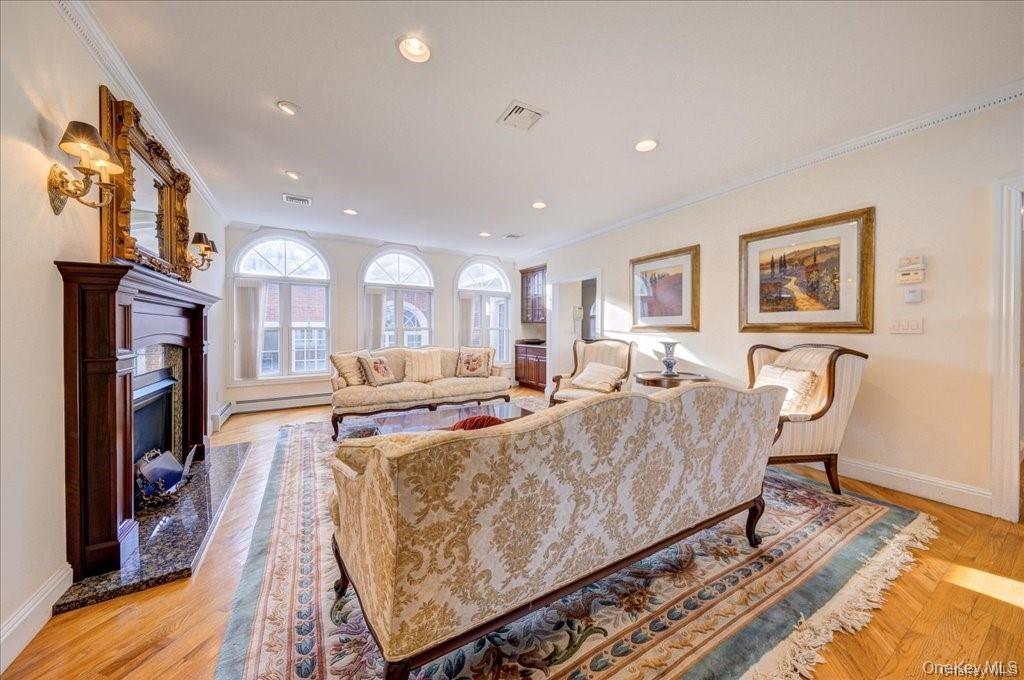 3 Bristol Drive, Middletown, NY 10941