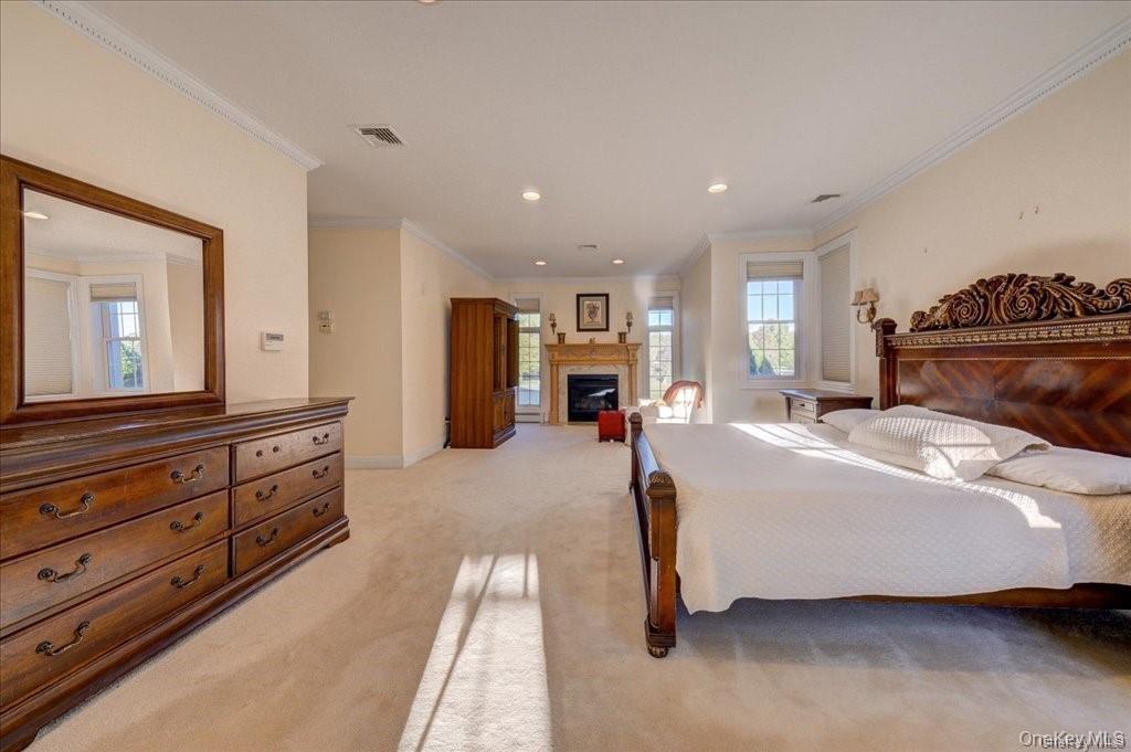 3 Bristol Drive, Middletown, NY 10941