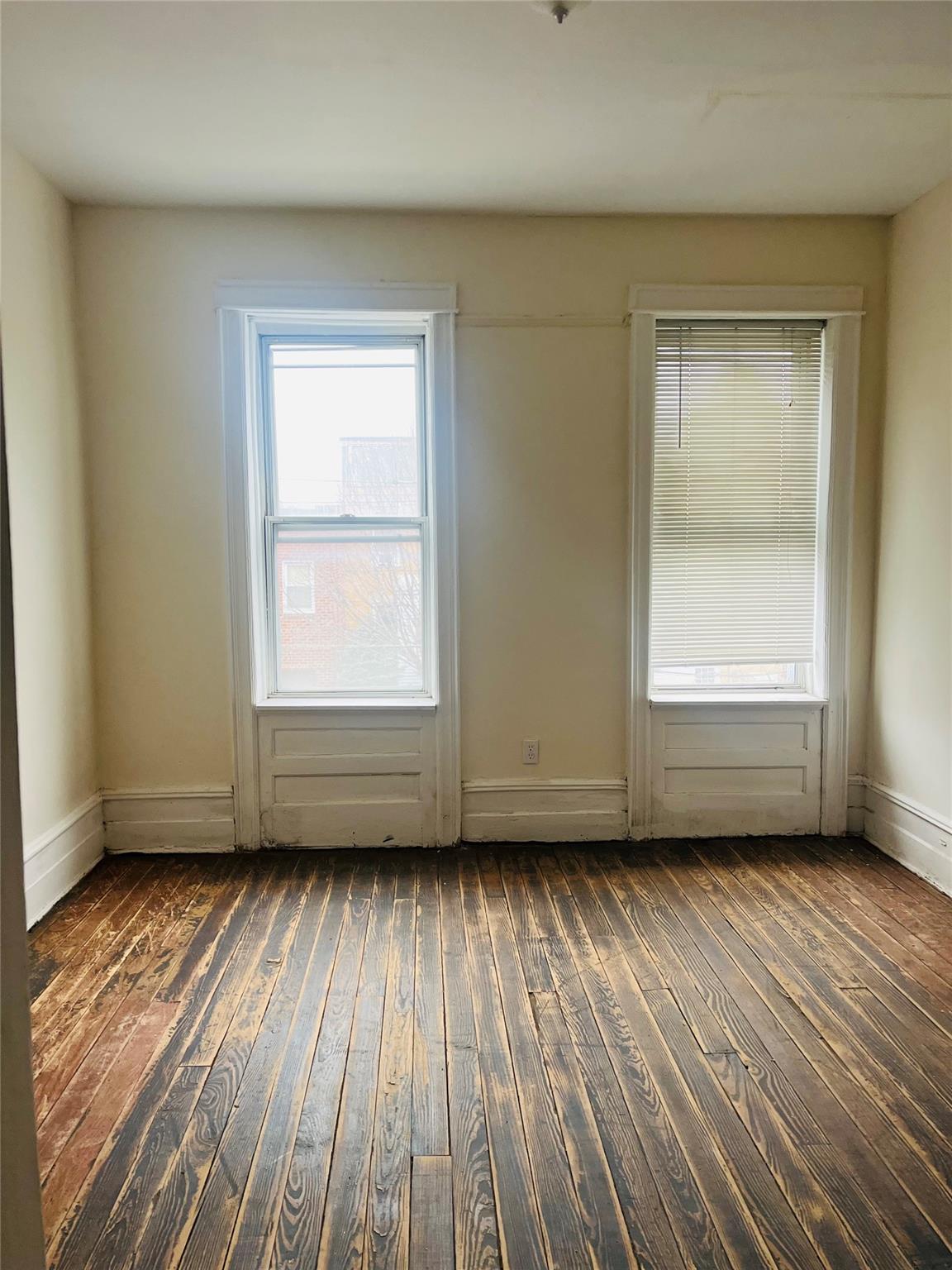 62-18 60 Drive, Maspeth, NY 11378