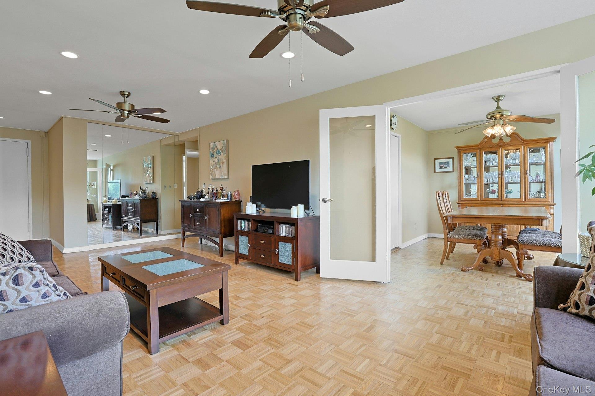 12 Old Mamaroneck Road # 7k, White Plains, NY 10605