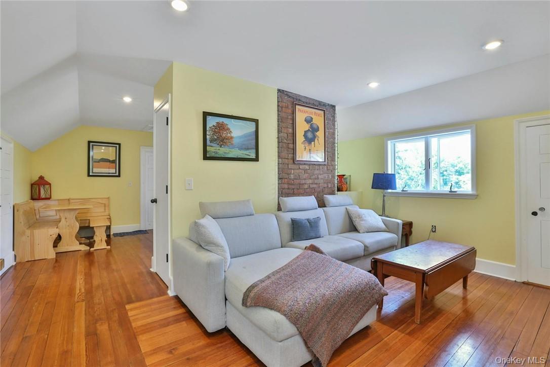 23 Maple Road, Cornwall On Hudson, NY 12520