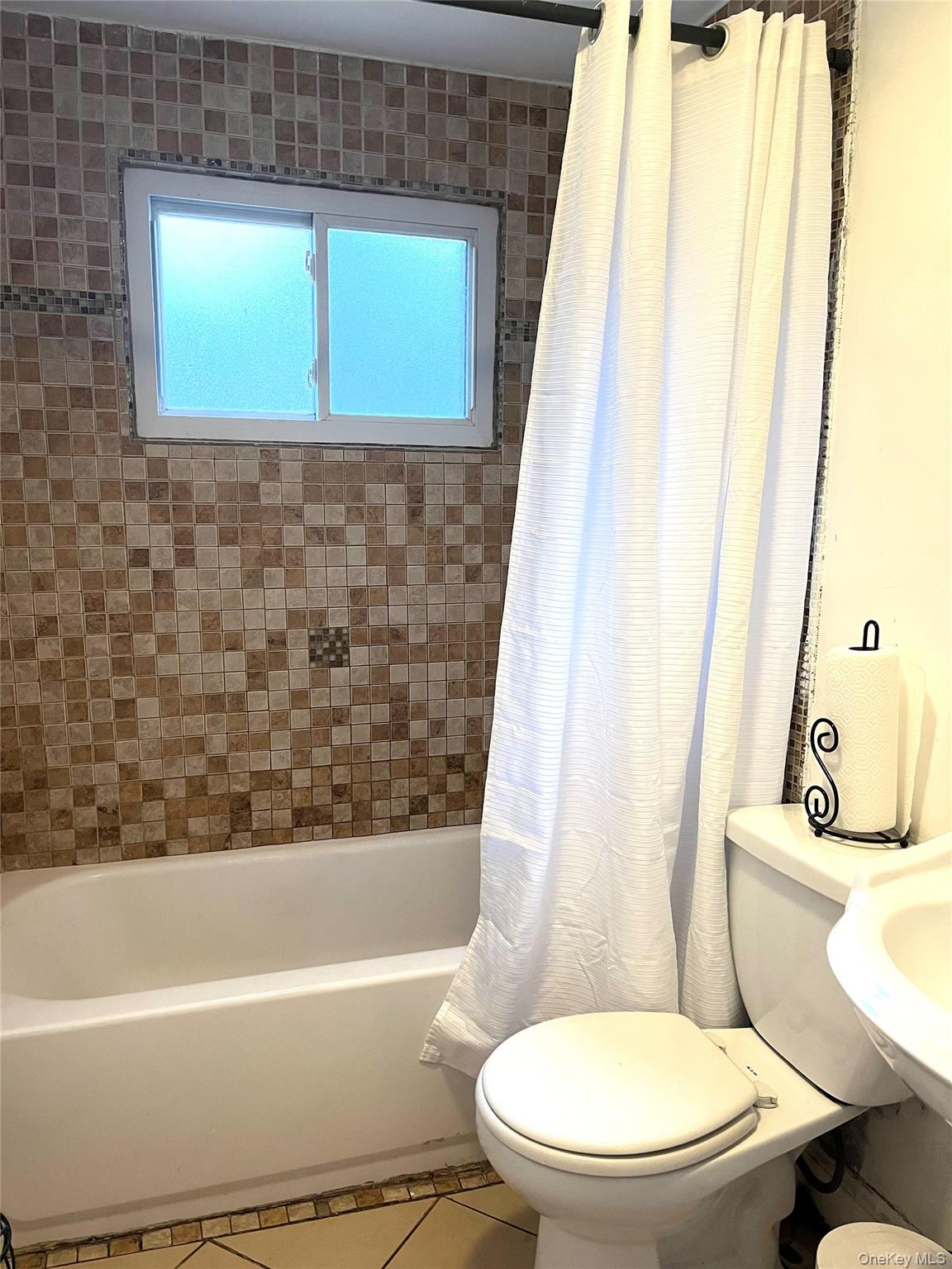 16 Sagewood Drive, Shirley, NY 11967