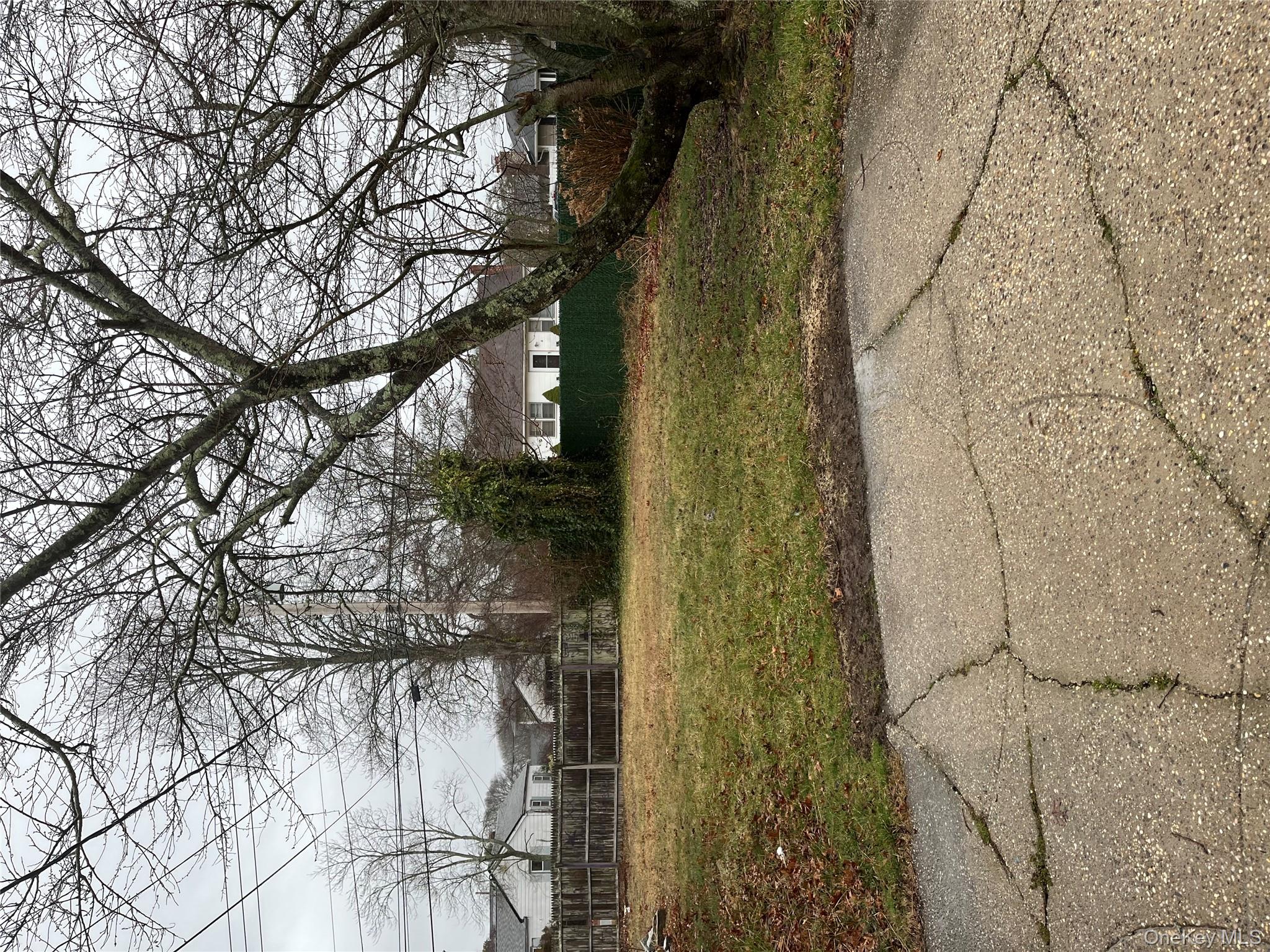 16 Sagewood Drive, Shirley, NY 11967