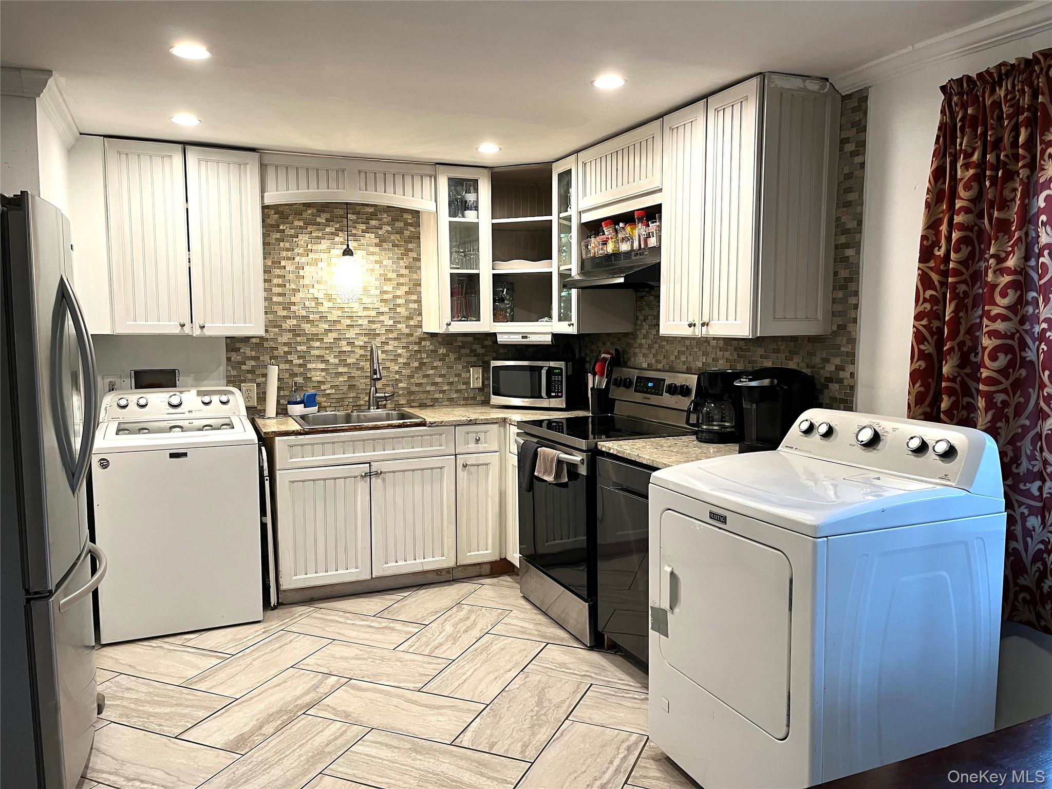 16 Sagewood Drive, Shirley, NY 11967