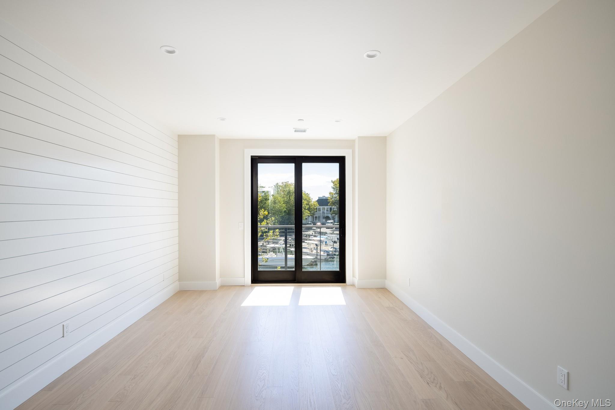 123 Sterling Avenue # 8, Greenport, NY 11944