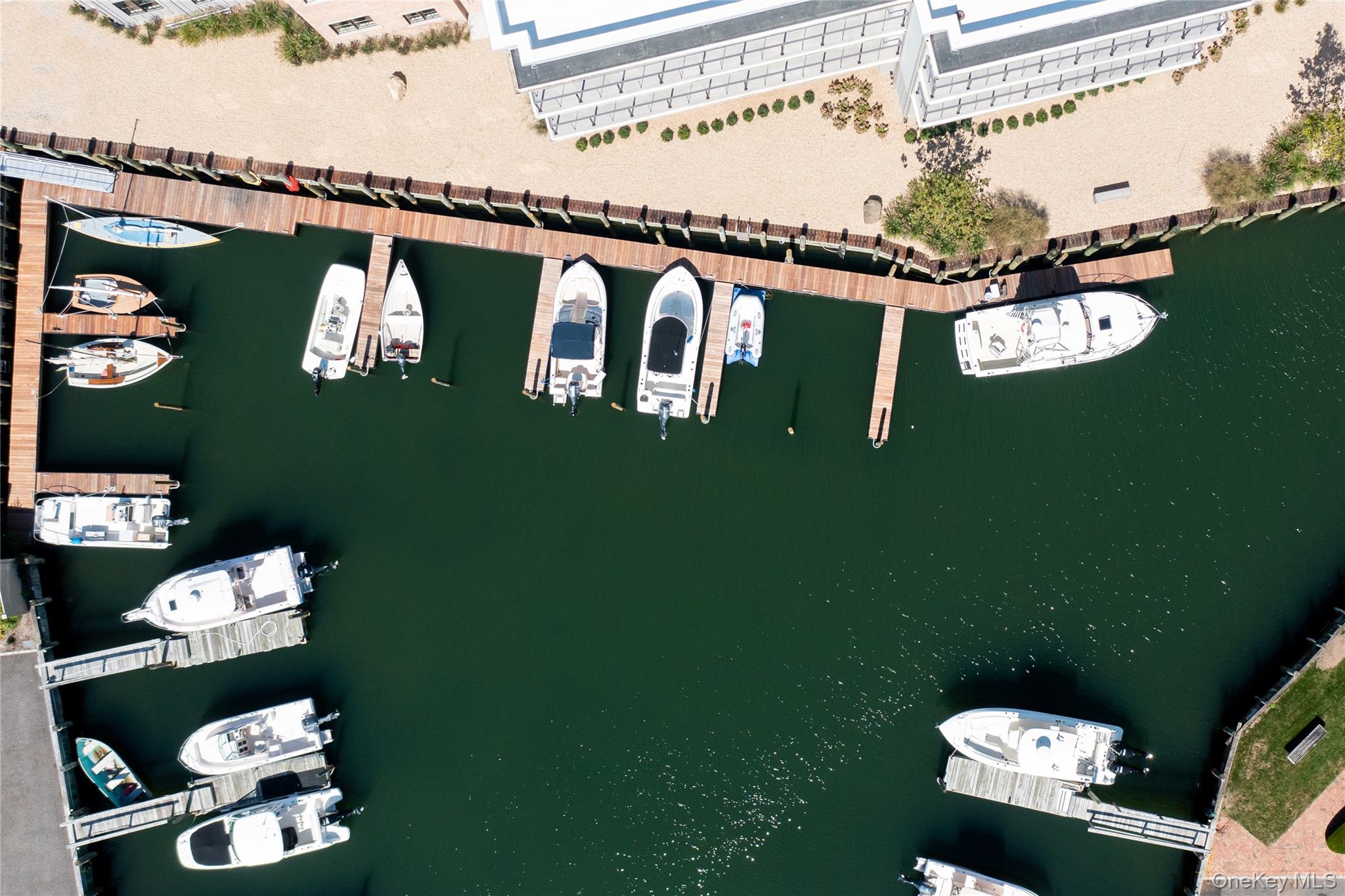 123 Sterling Avenue # 8, Greenport, NY 11944