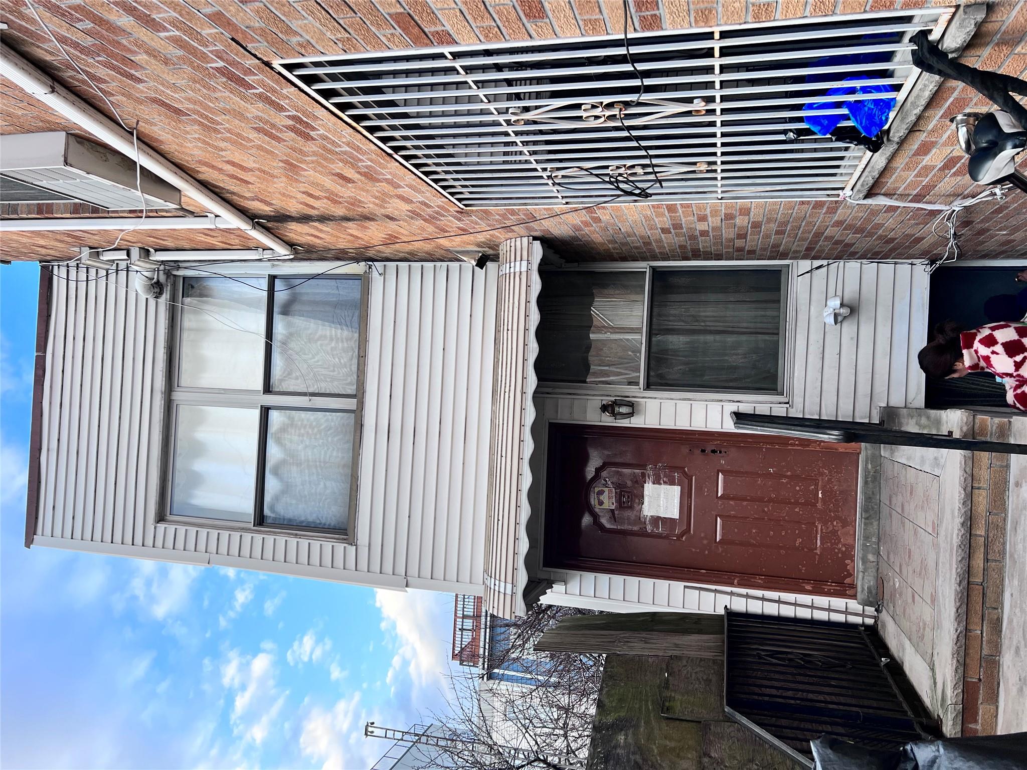 1597 Gates Ave, Brooklyn, NY 11237