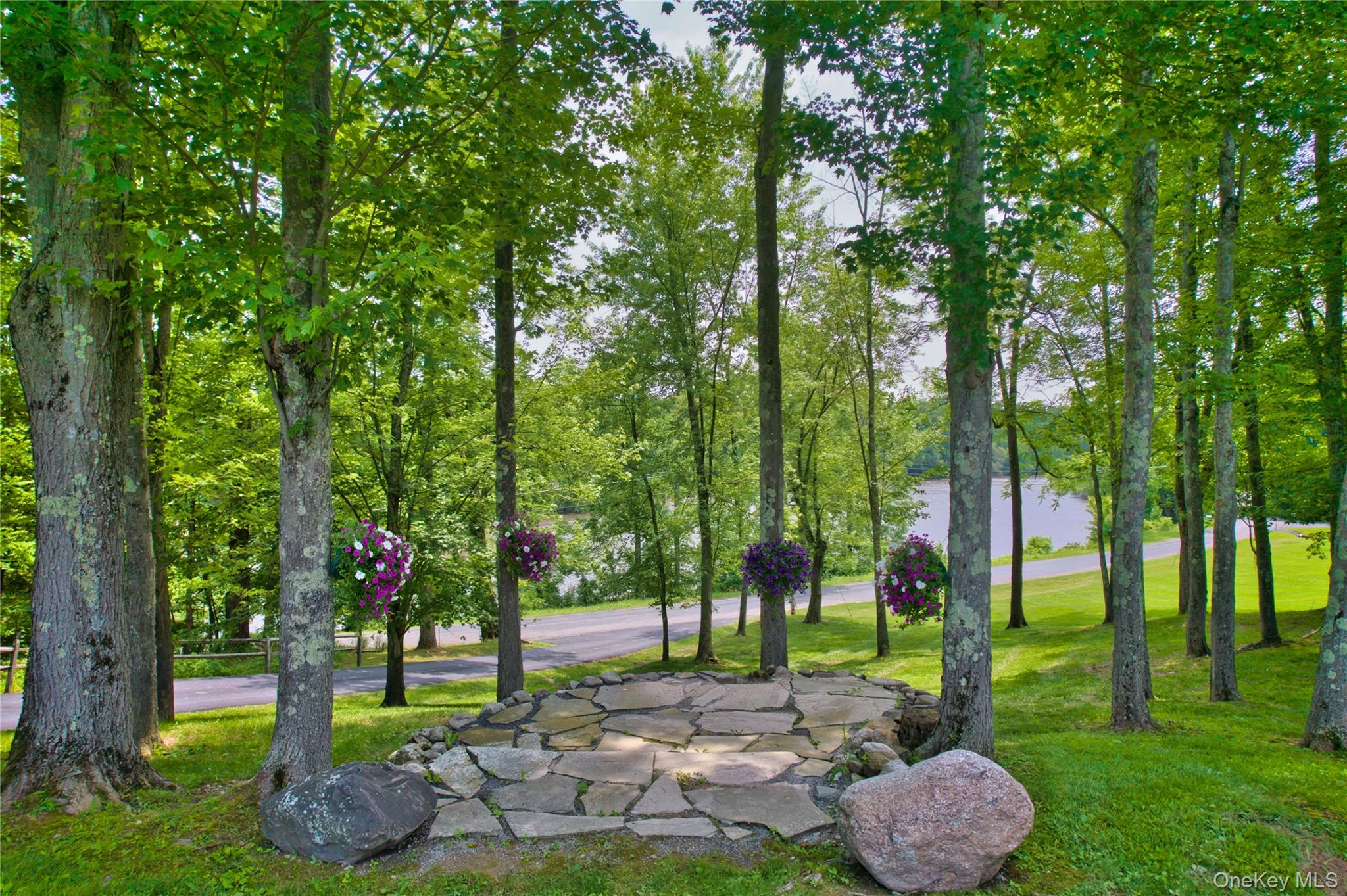 71 Lippincott Road, Wallkill, NY 12589