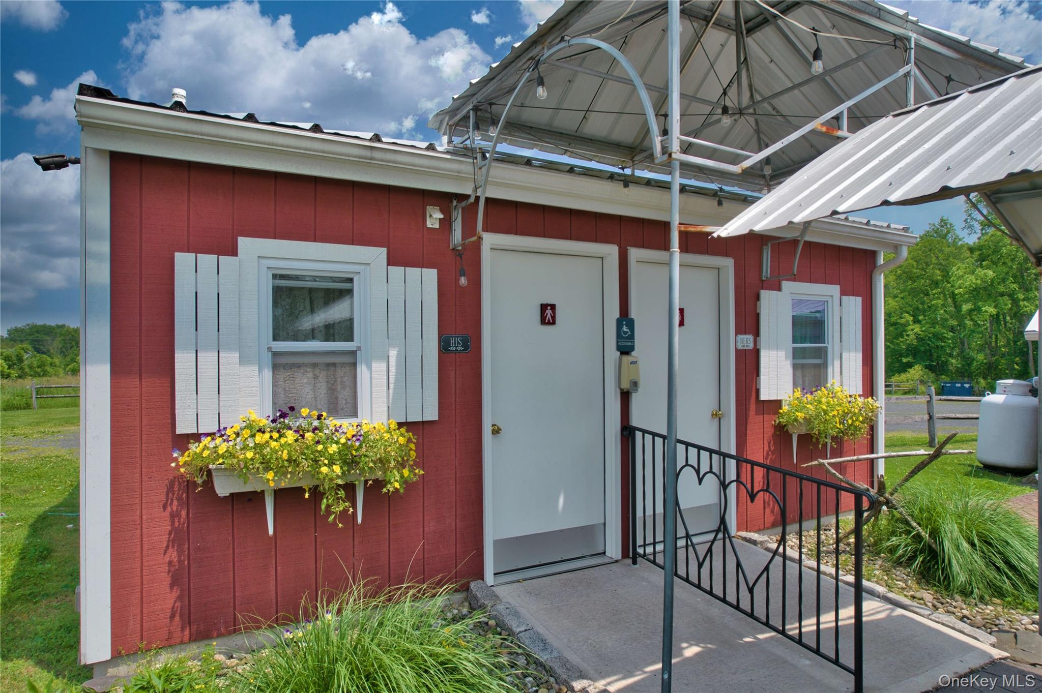 71 Lippincott Road, Wallkill, NY 12589