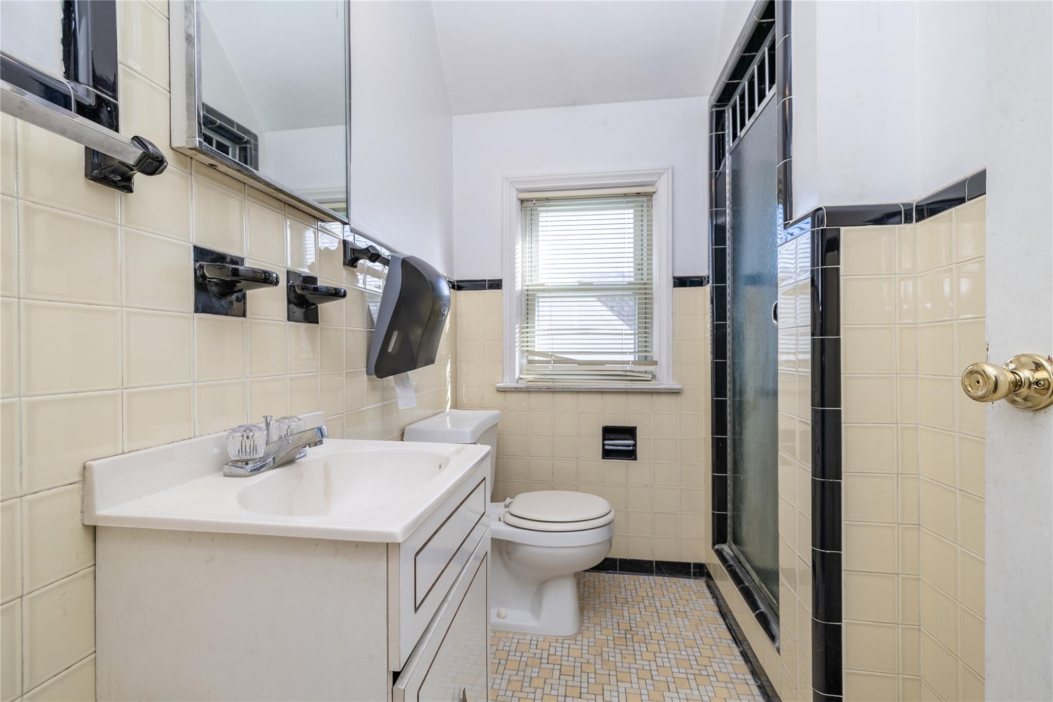 3309 Skillman Ave,, Oceanside, NY 11572