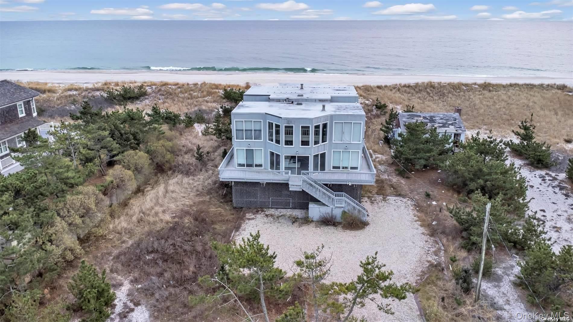 23 Dune Road, East Quogue, NY 11942