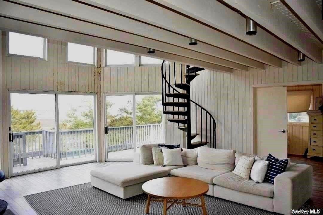 23 Dune Road, East Quogue, NY 11942