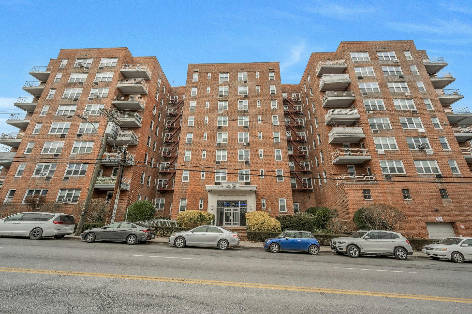 43 Bronx River Road # 7B, Yonkers, NY 10704