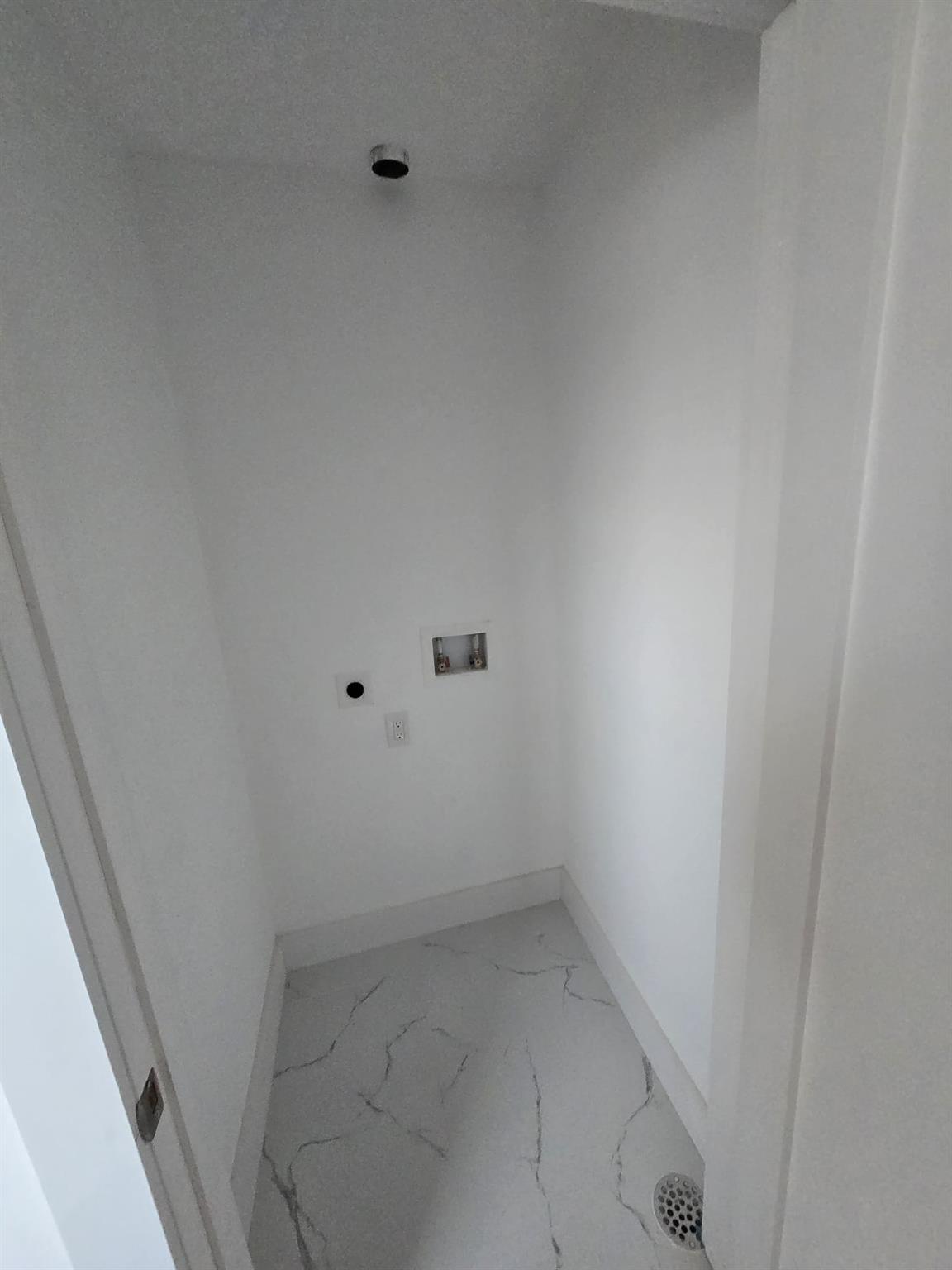 451 Beach 46 Street, Far Rockaway, NY 11691