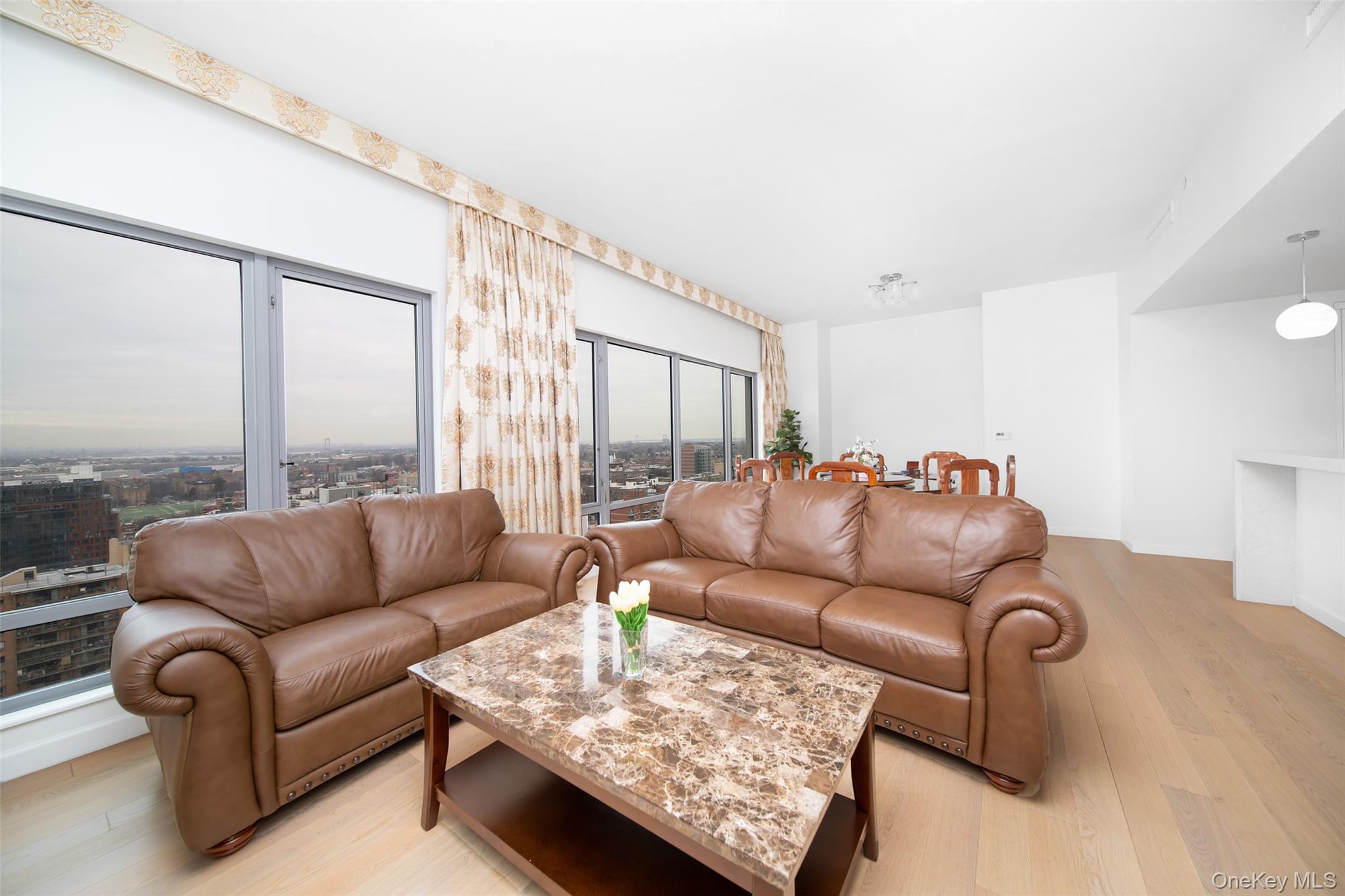 138-35 39th Avenue # 17H, Flushing, NY 11354