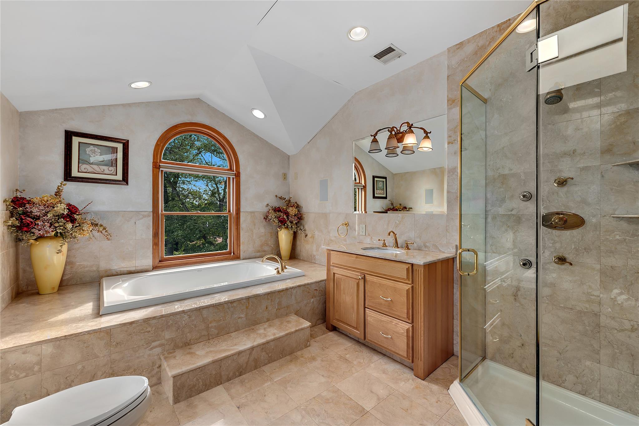 2 Dorchester Drive, Yonkers, NY 10710