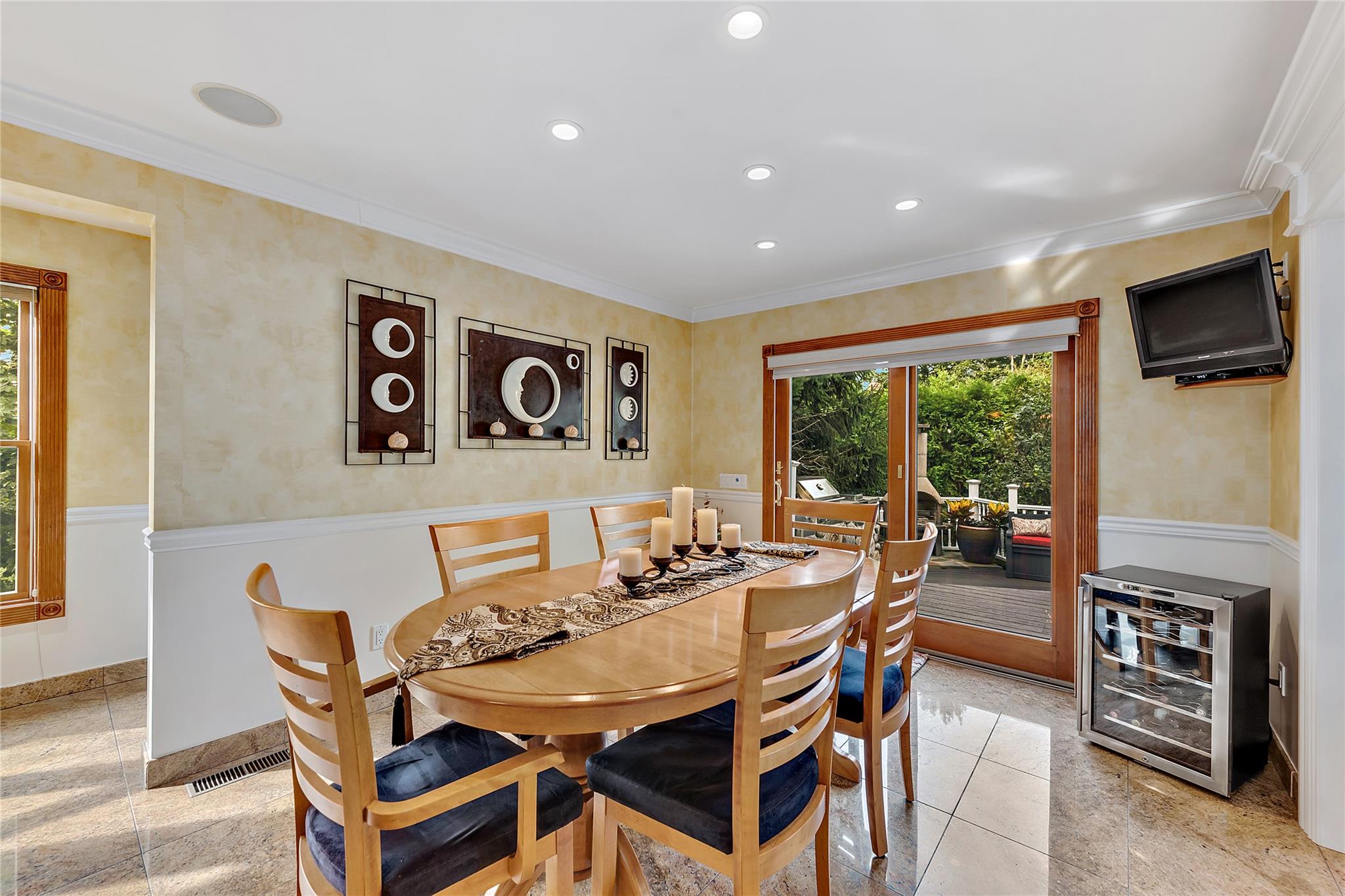 2 Dorchester Drive, Yonkers, NY 10710