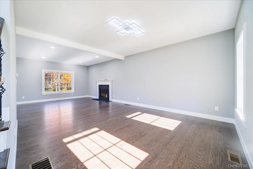 83 Bible Camp Road, Bloomingburg, NY 12721