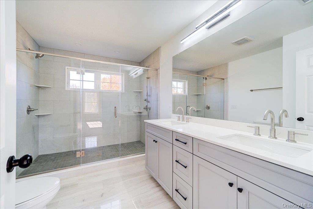 83 Bible Camp Road, Bloomingburg, NY 12721