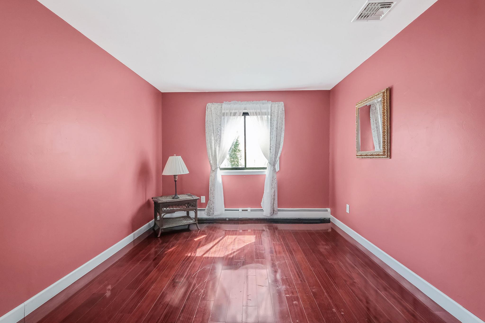 2 Linda Lane, Manorville, NY 11949