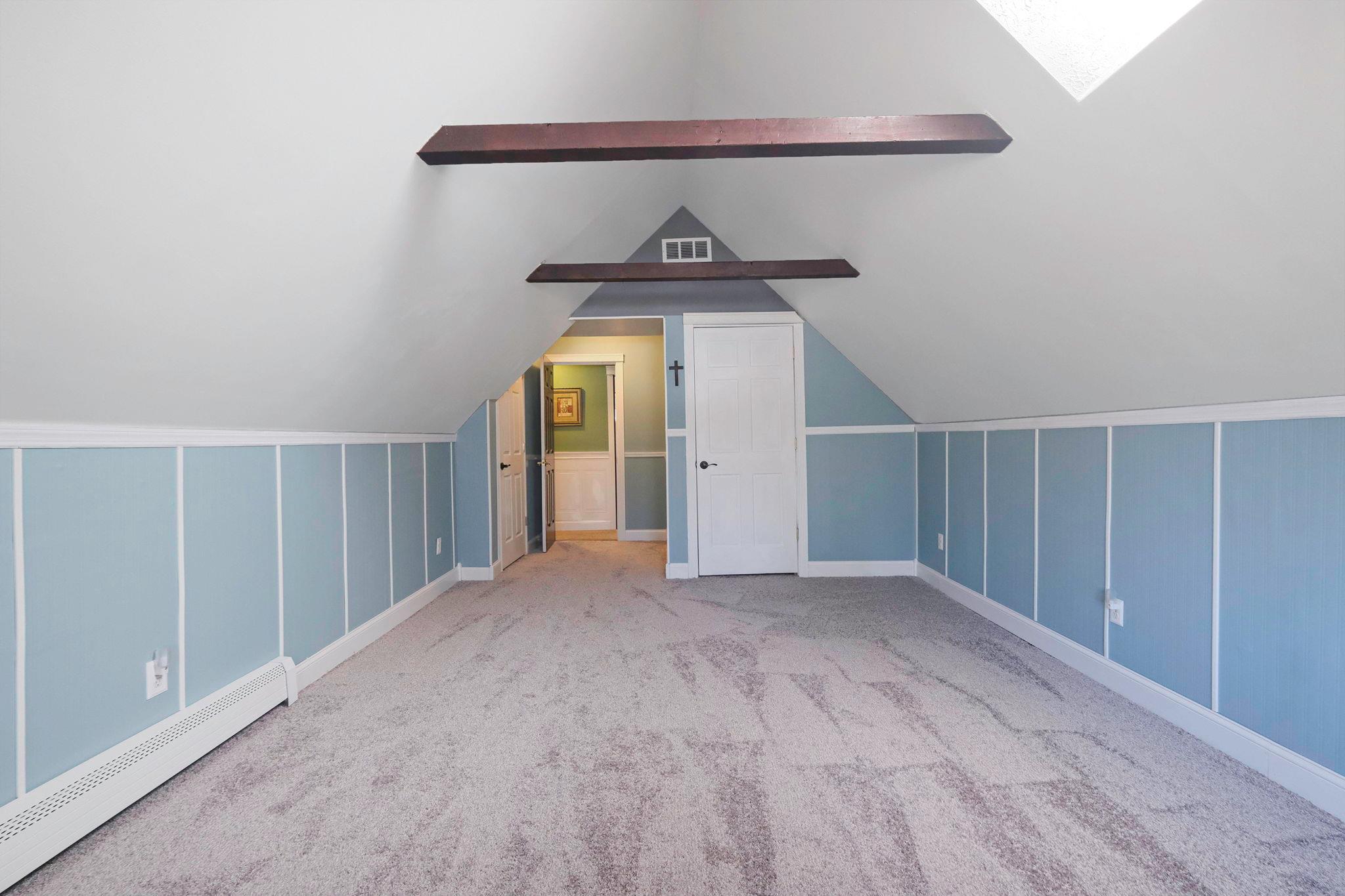 2 Linda Lane, Manorville, NY 11949