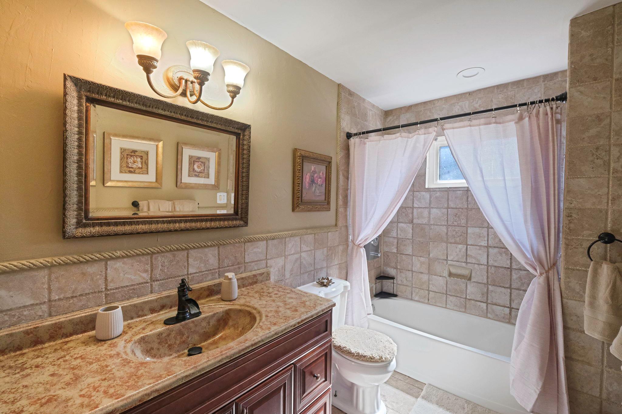 2 Linda Lane, Manorville, NY 11949