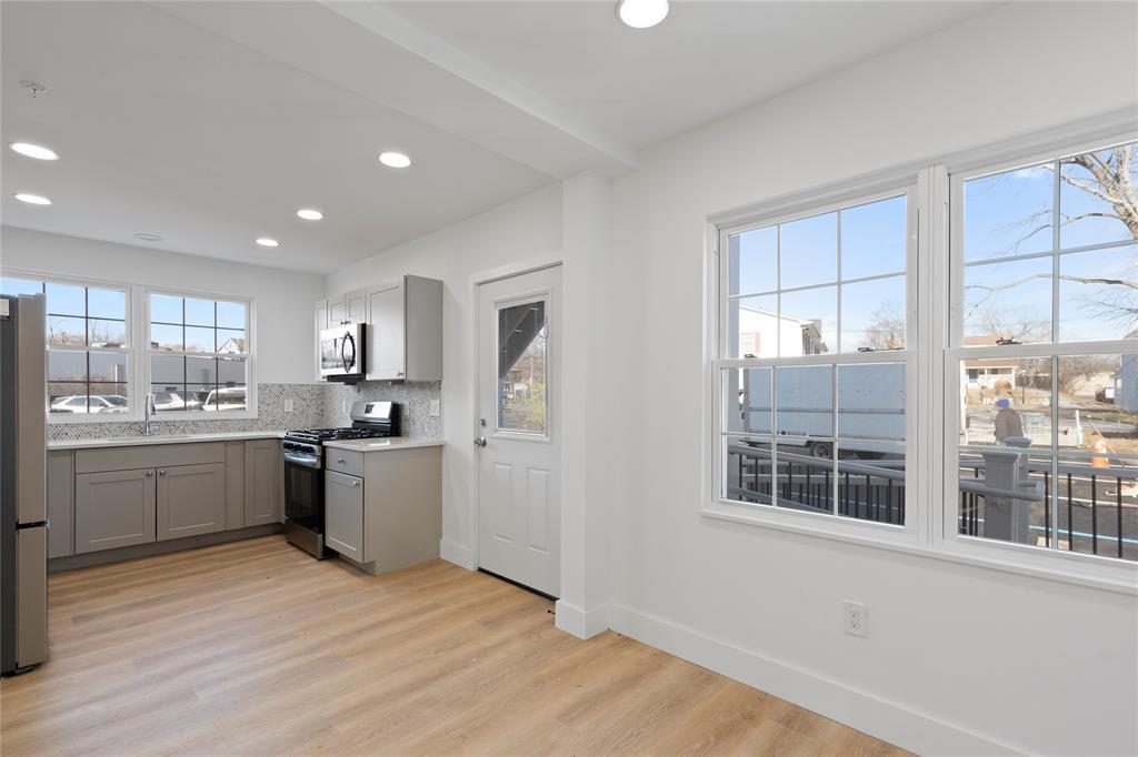 9 Lagrange Avenue # APT 1, Poughkeepsie, NY 12603