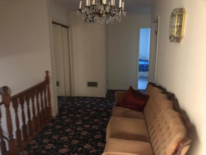 552 State Route 32 N # 1, New Paltz, NY 12561