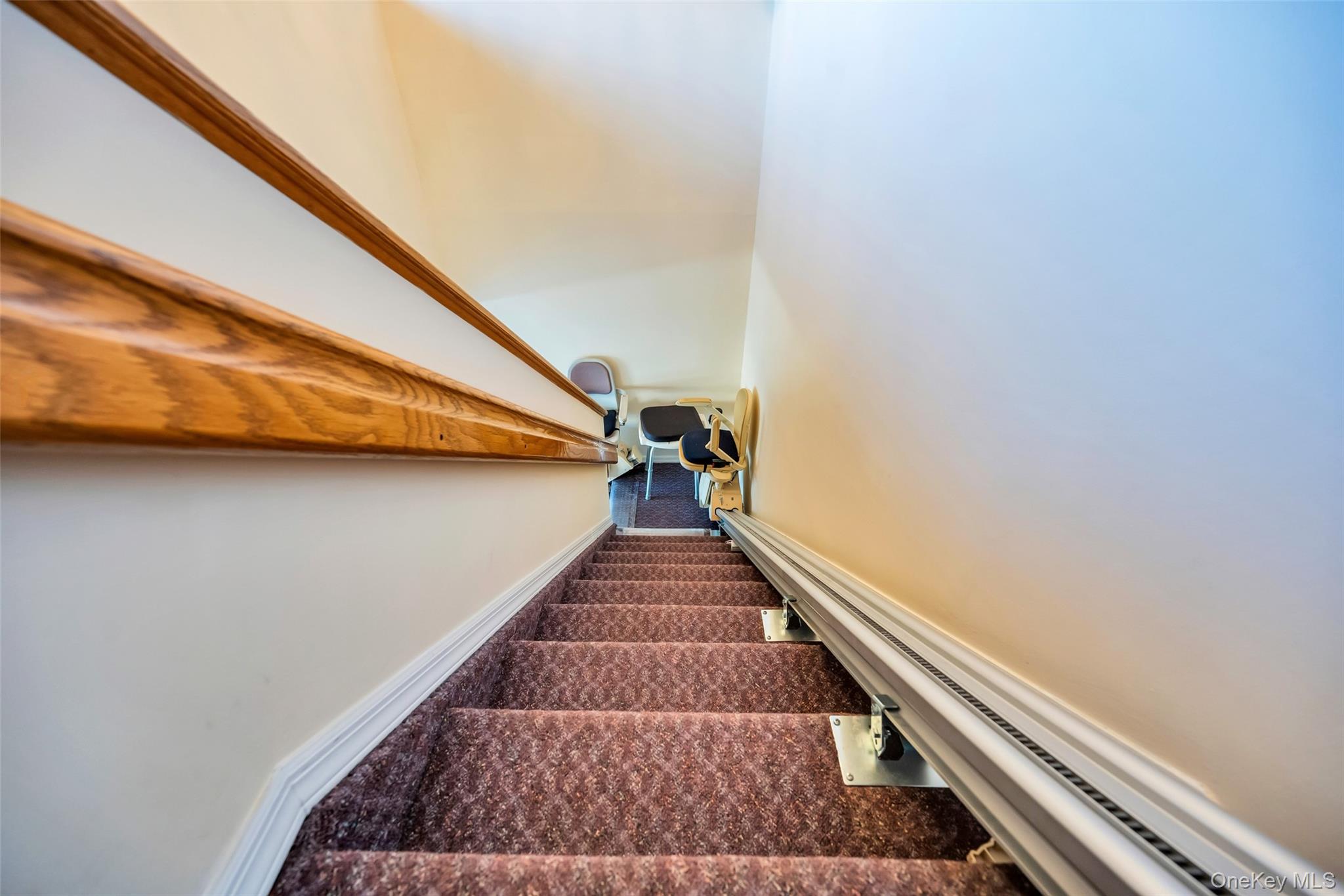 2450 middle country, Centereach, NY 11720