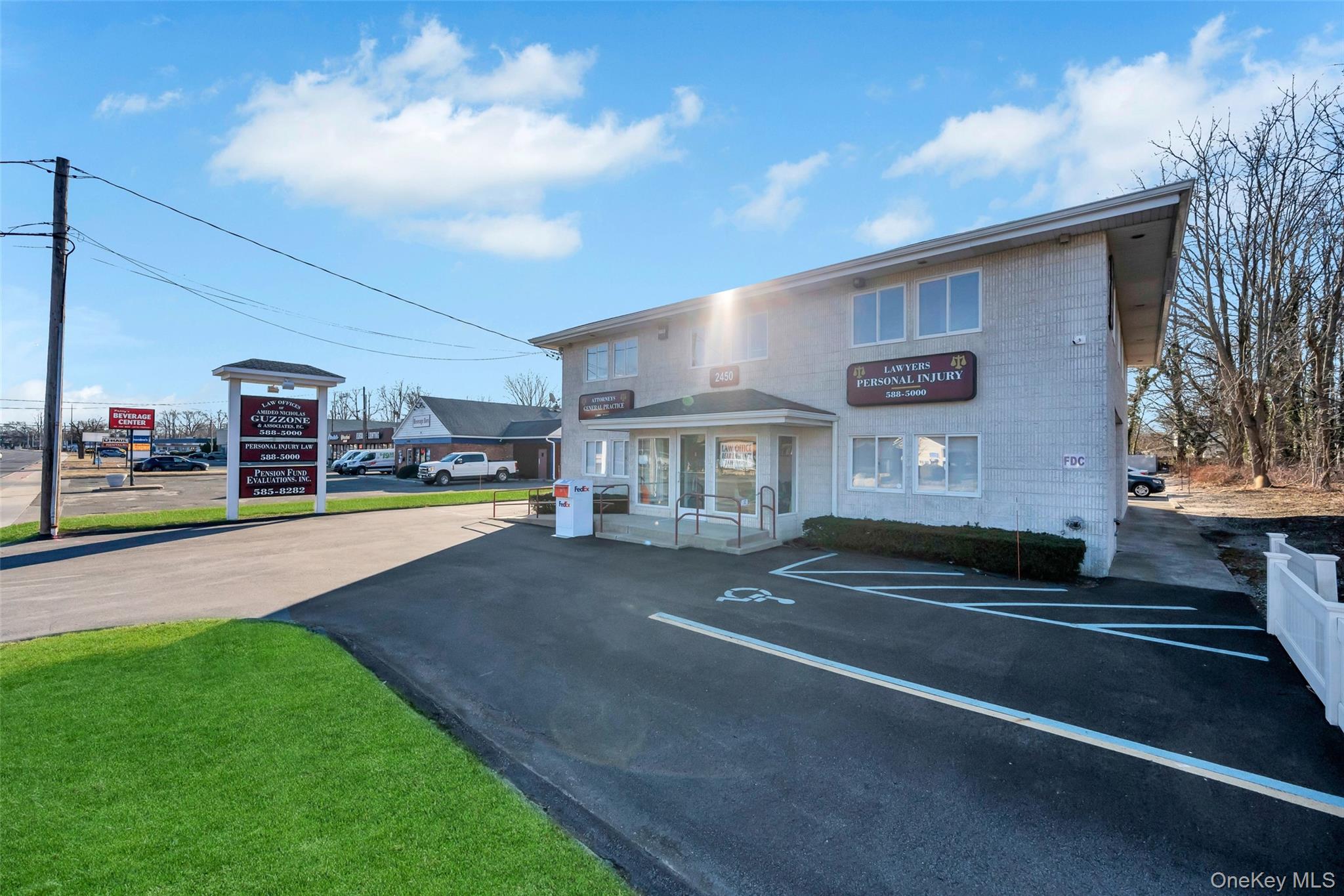 2450 middle country, Centereach, NY 11720