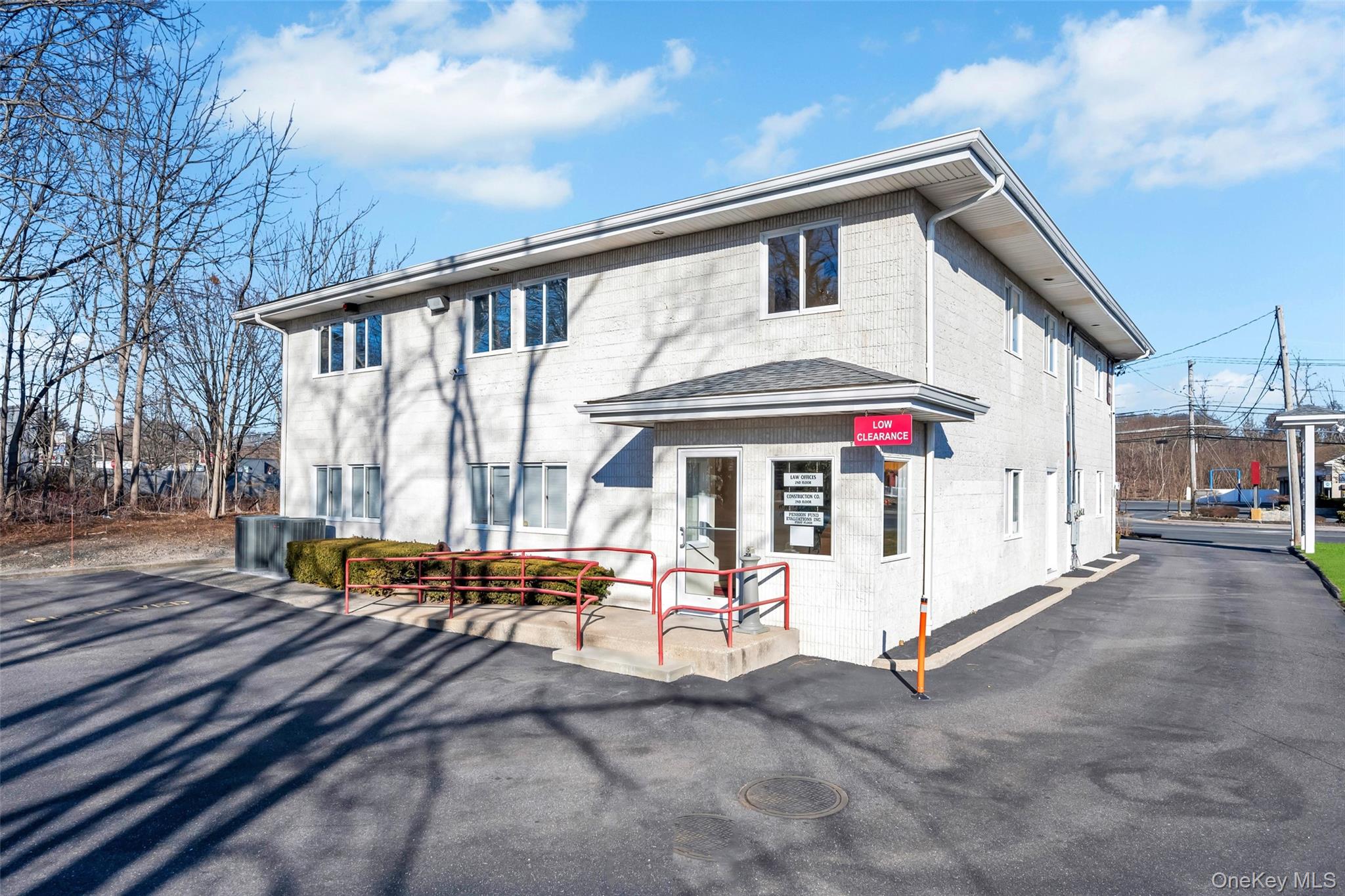 2450 middle country, Centereach, NY 11720