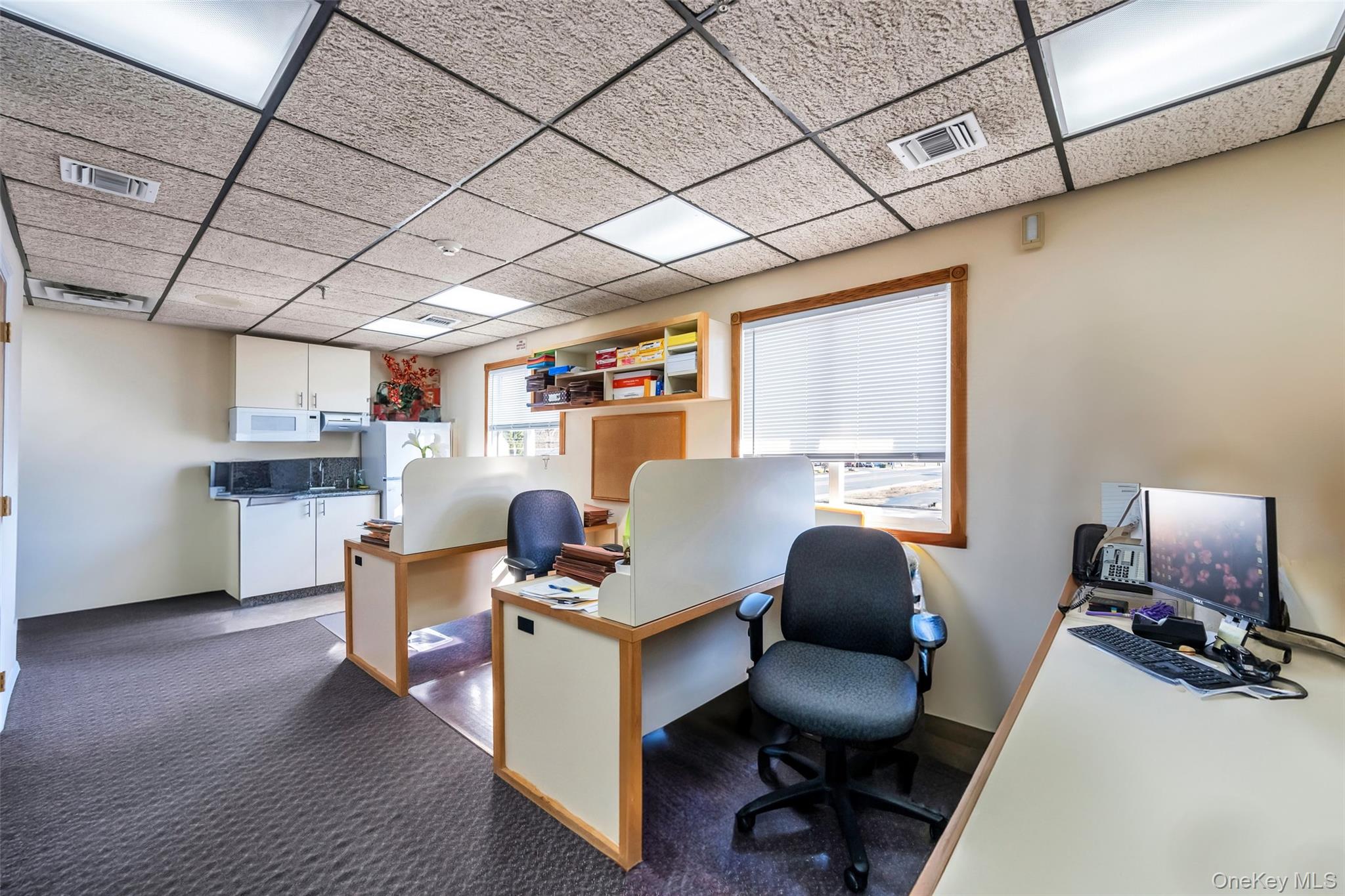 2450 middle country, Centereach, NY 11720